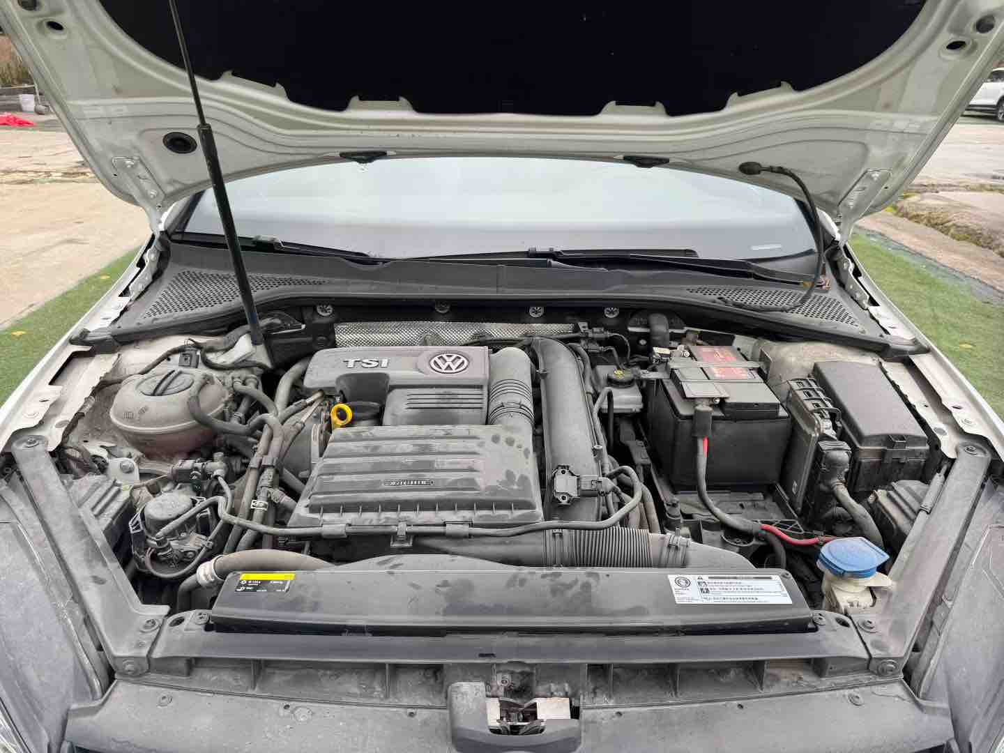 Volkswagen Golf 2019 car image #5