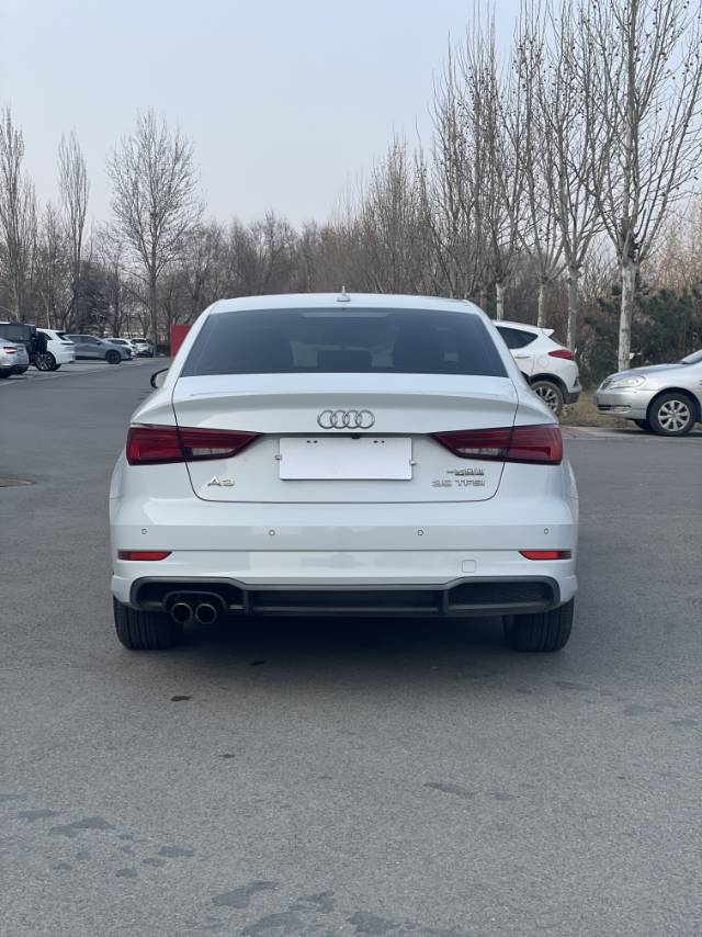 Audi A3 2018 immagine di auto #10
