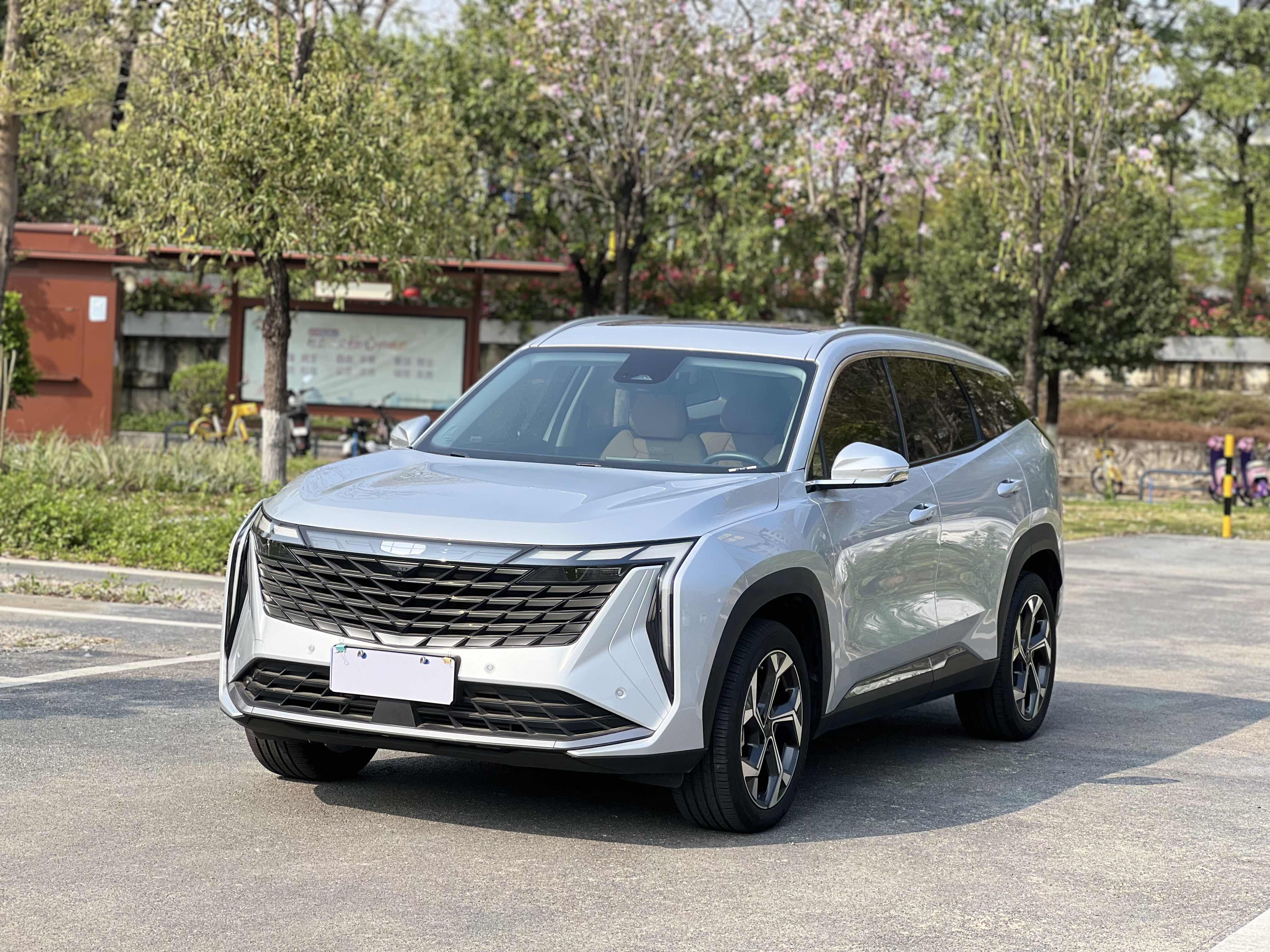 GEELY Boyue L 2023 car image #2