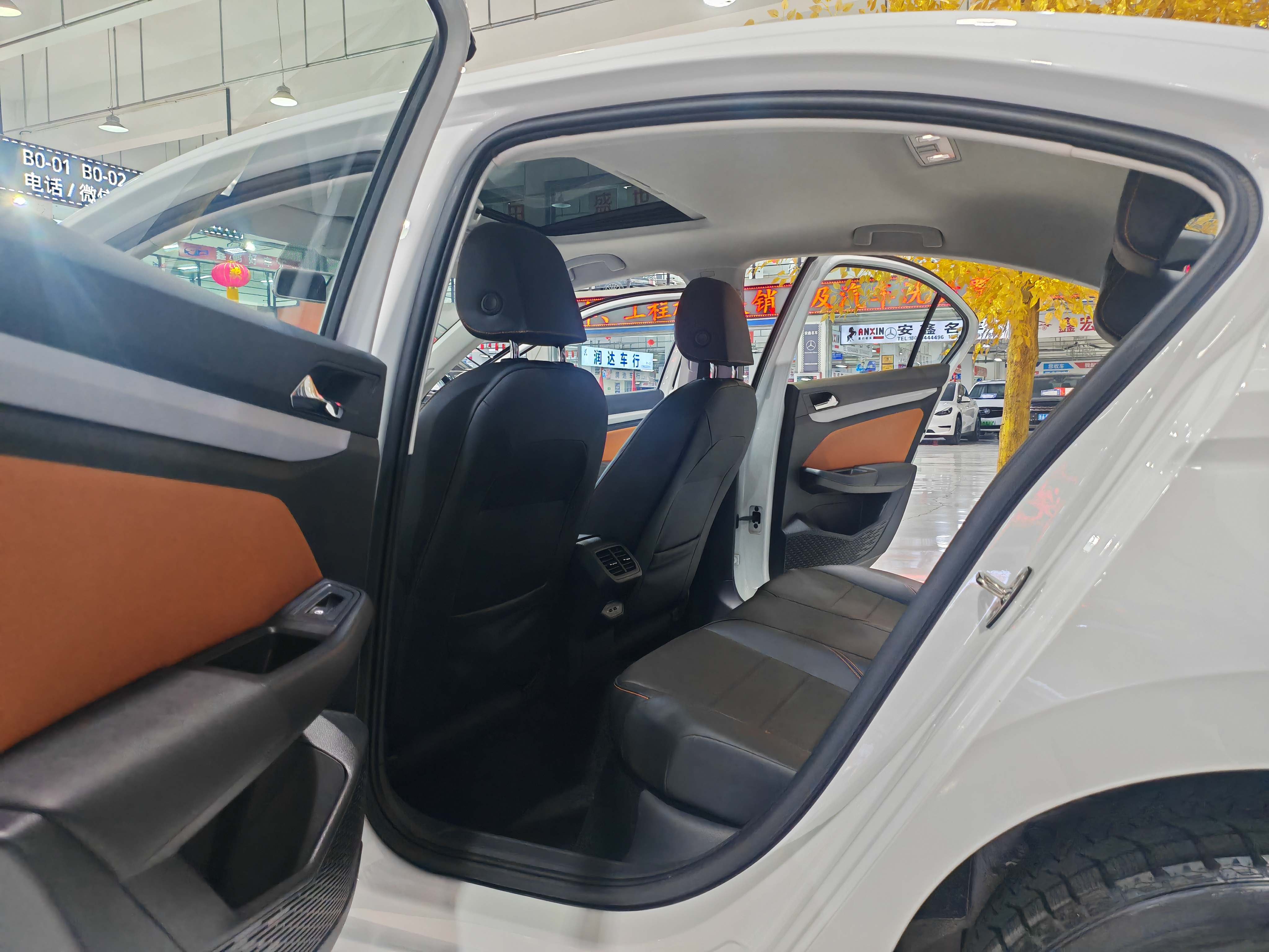 Volkswagen Bora 2025 car image #7