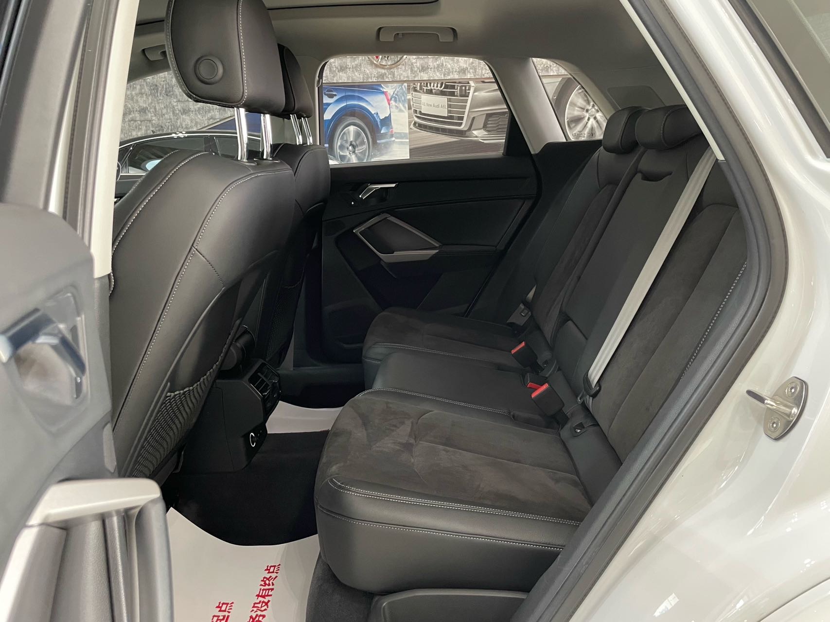 Audi Q3 2019 #9 Audi Q3 2019 car image #9