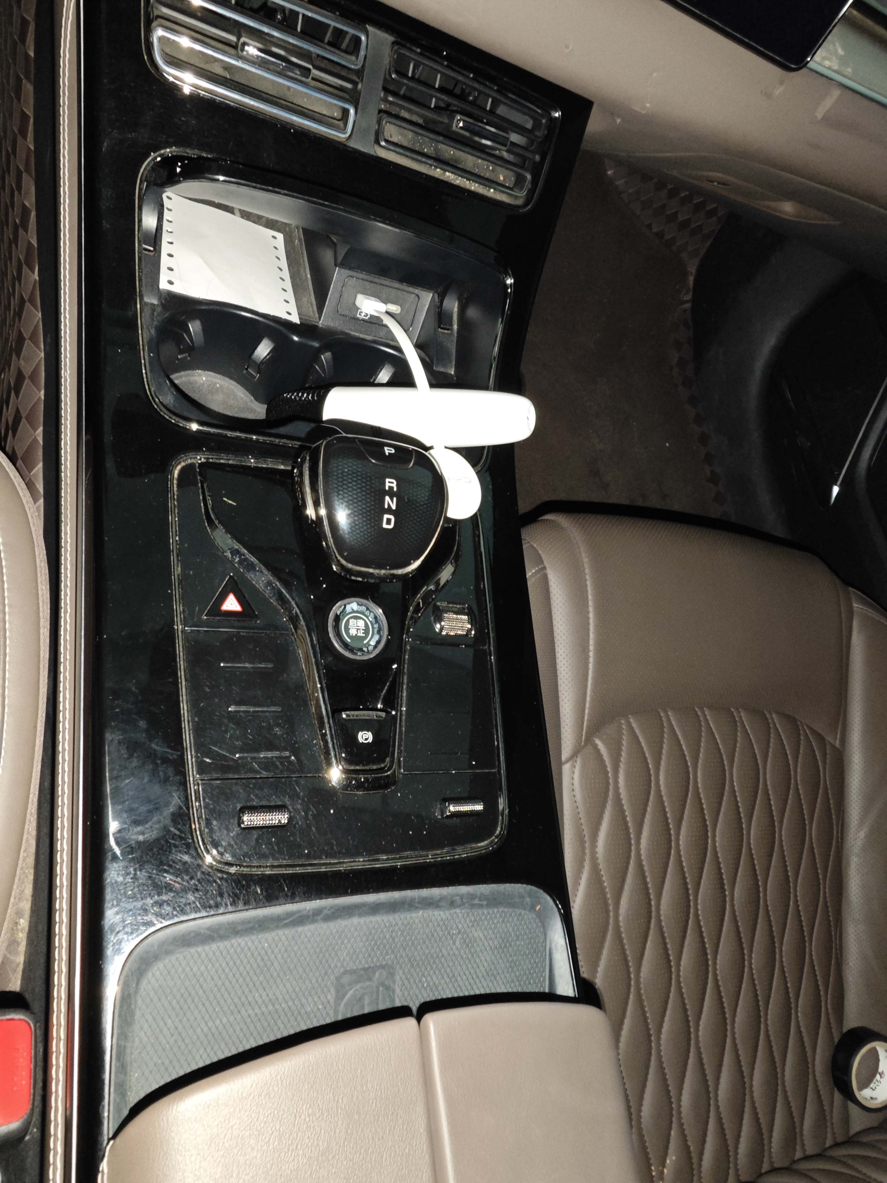 BYD Han 2023 car image #7