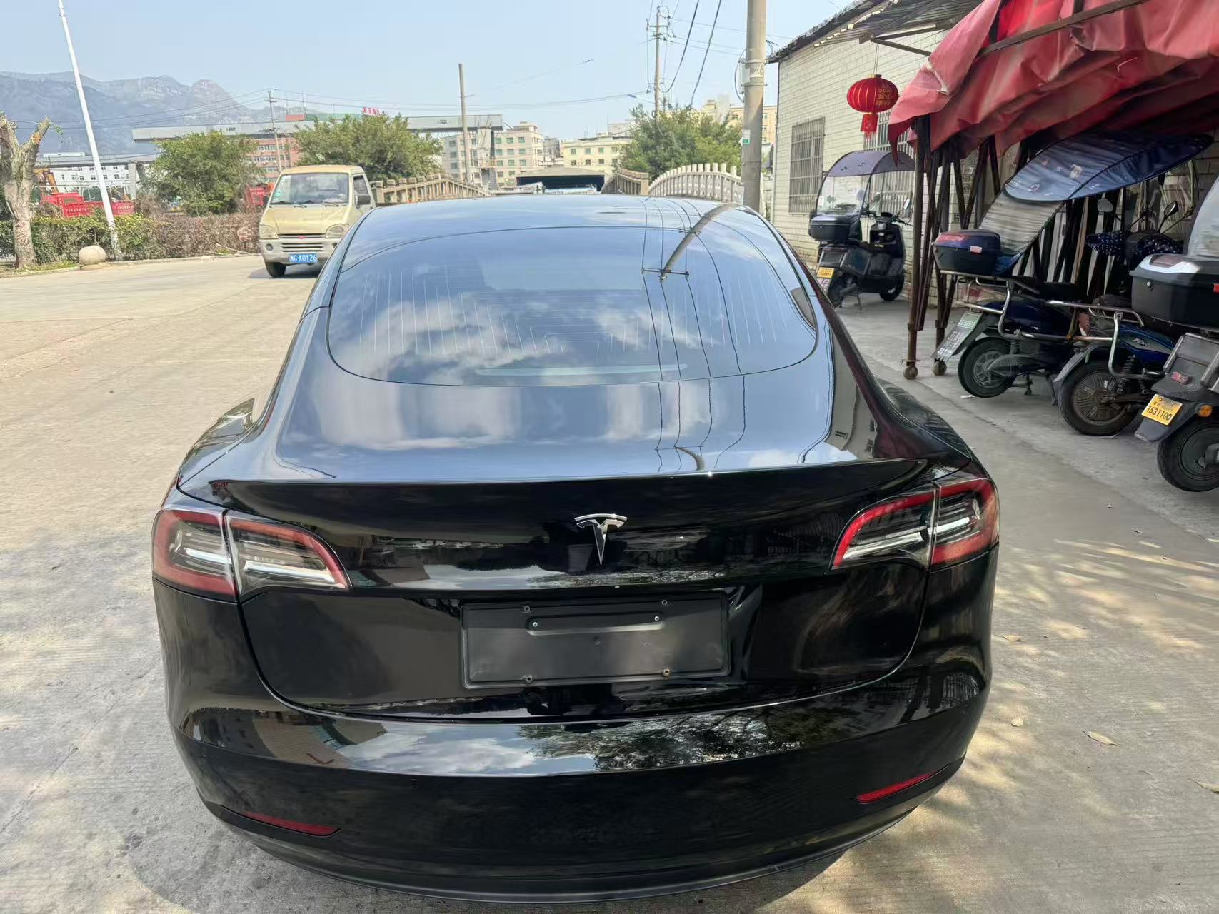 Tesla Model 3 2020 car image #9