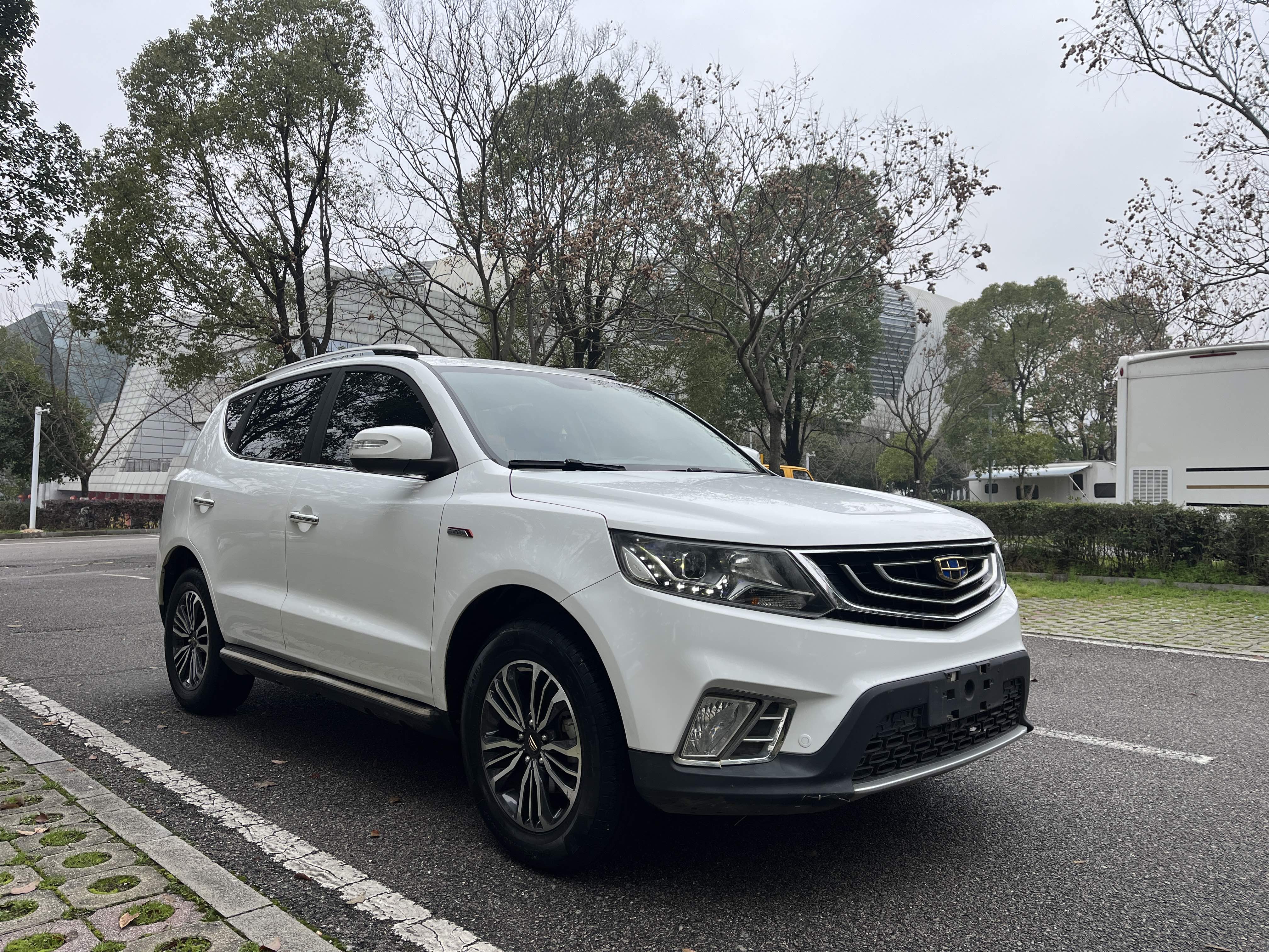 GEELY Vision X6 2017 #5 GEELY Vision X6 2017 car image #5
