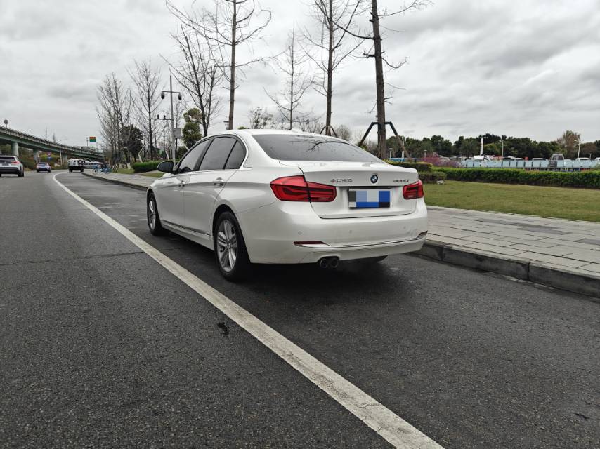 BMW 3 Series 2017 #10 BMW 3 Series 2017 car image #10