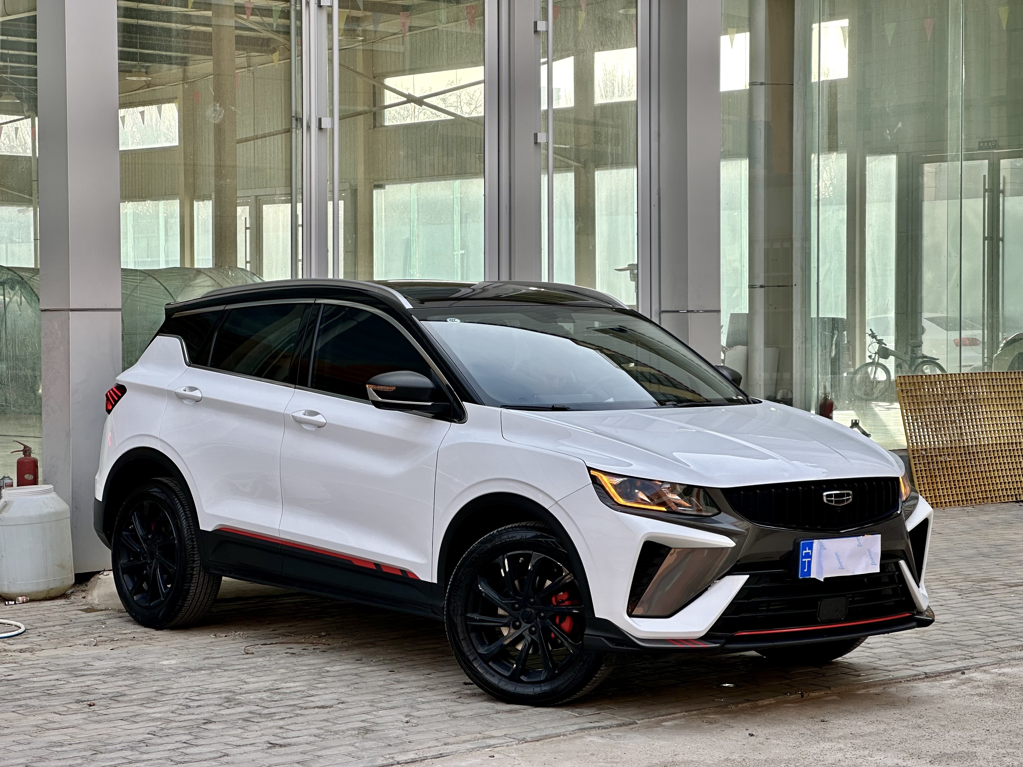 GEELY Coolray 2023 car image #5