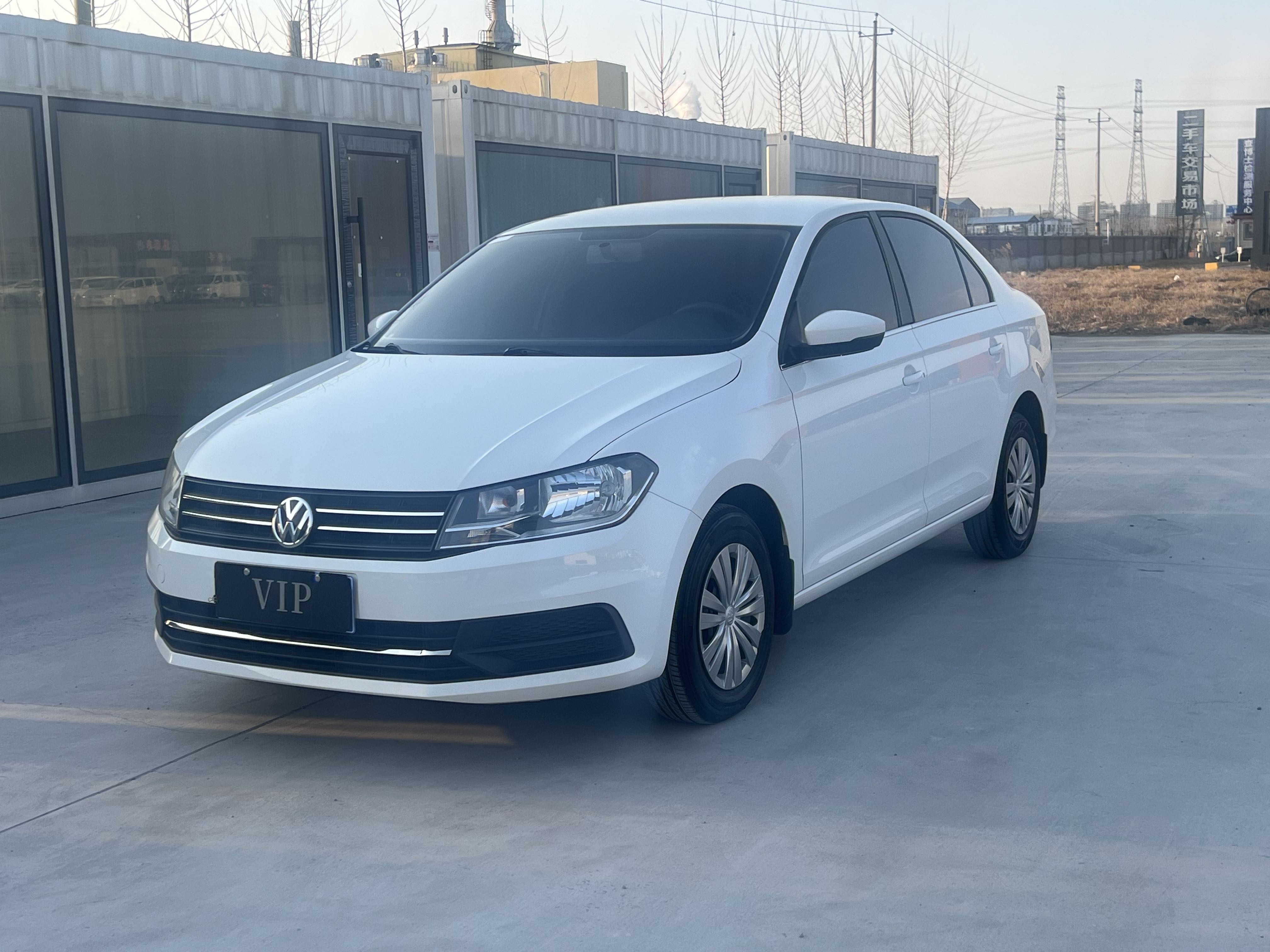 Volkswagen Santana 2021 car image #2