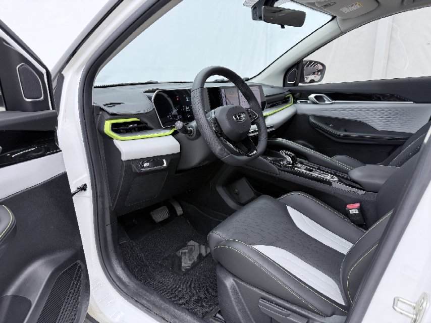 GEELY Coolray 2023 immagine di auto #5