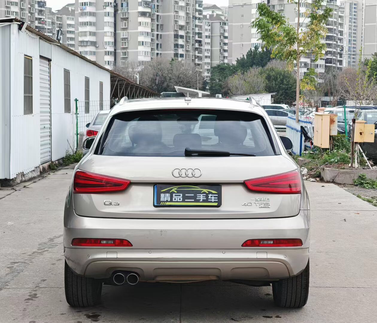 Audi Q3 2013 car image #10