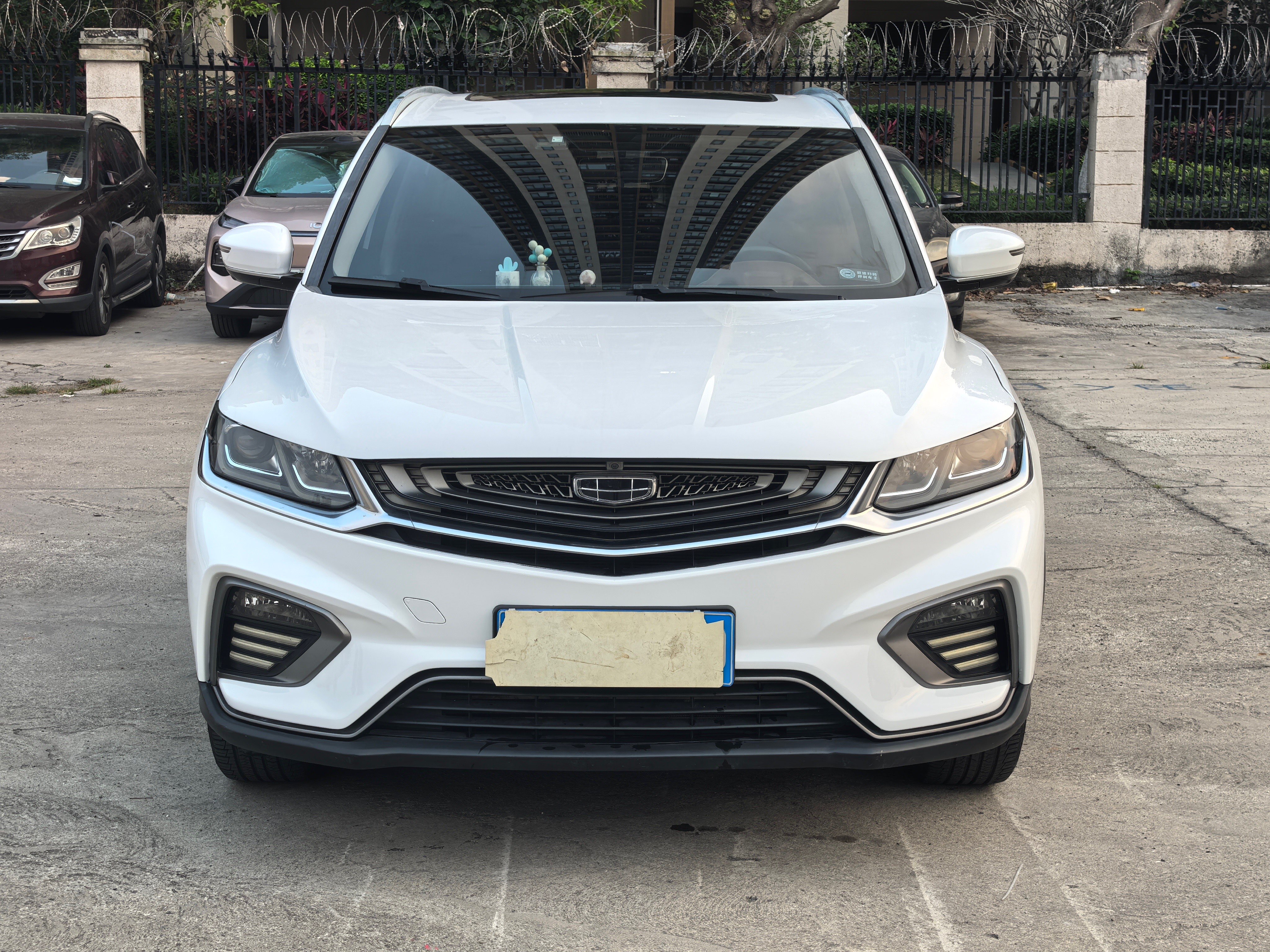 GEELY Coolray 2019 #4 GEELY Coolray 2019 car image #4