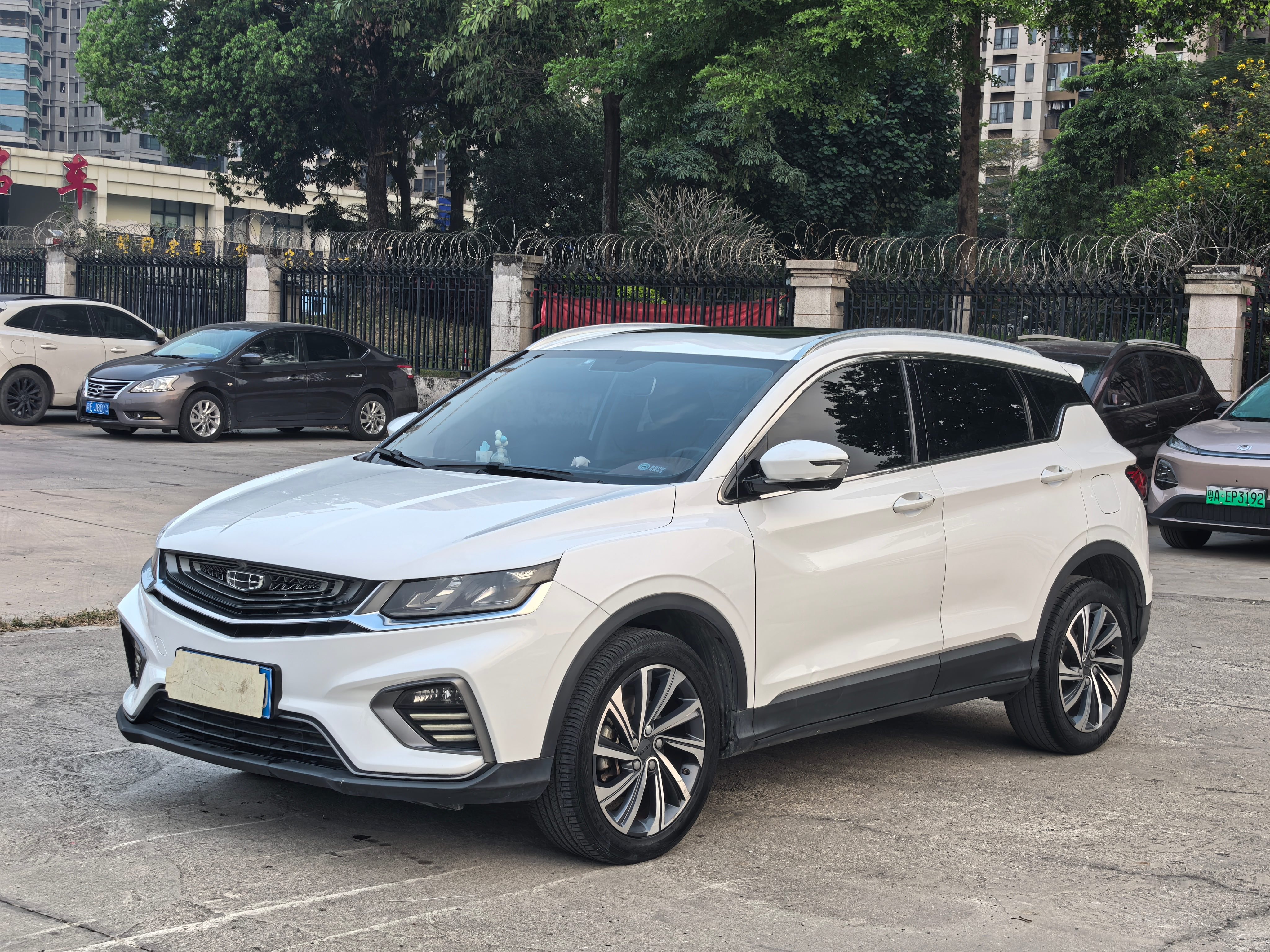 GEELY Coolray 2019 #2 GEELY Coolray 2019 car image #2