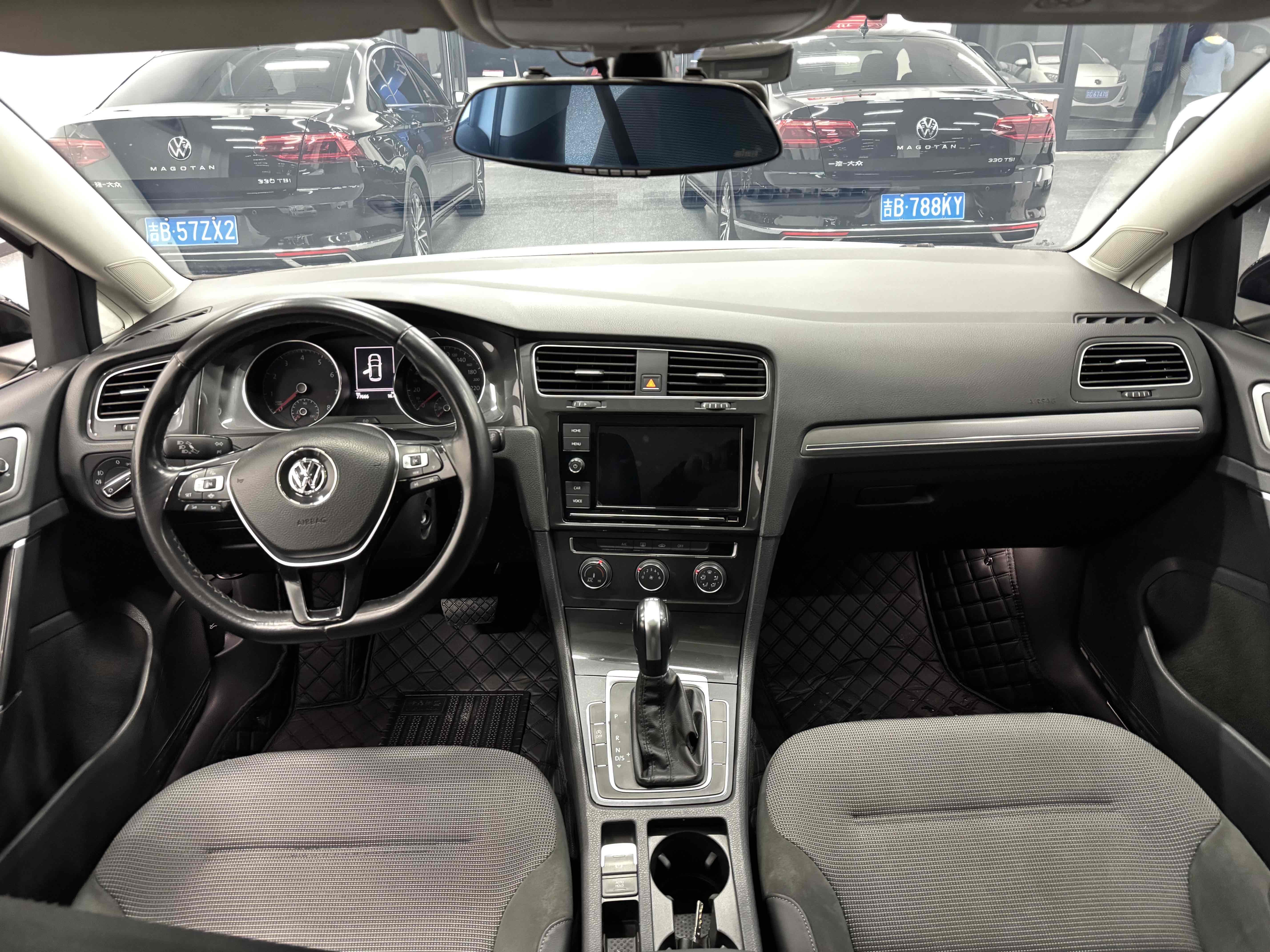 Volkswagen Golf 2019 #9 Volkswagen Golf 2019 car image #9