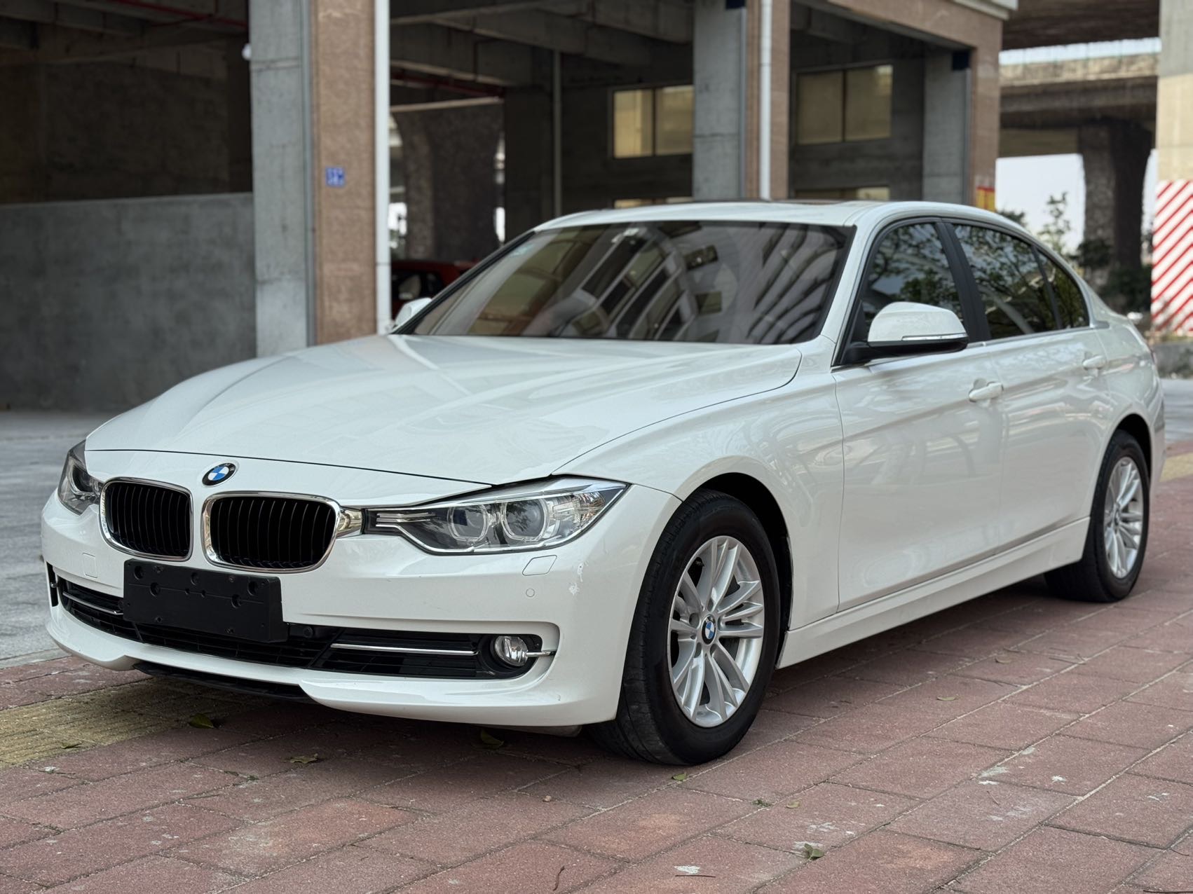 BMW 3 Series 2014 car image #2
