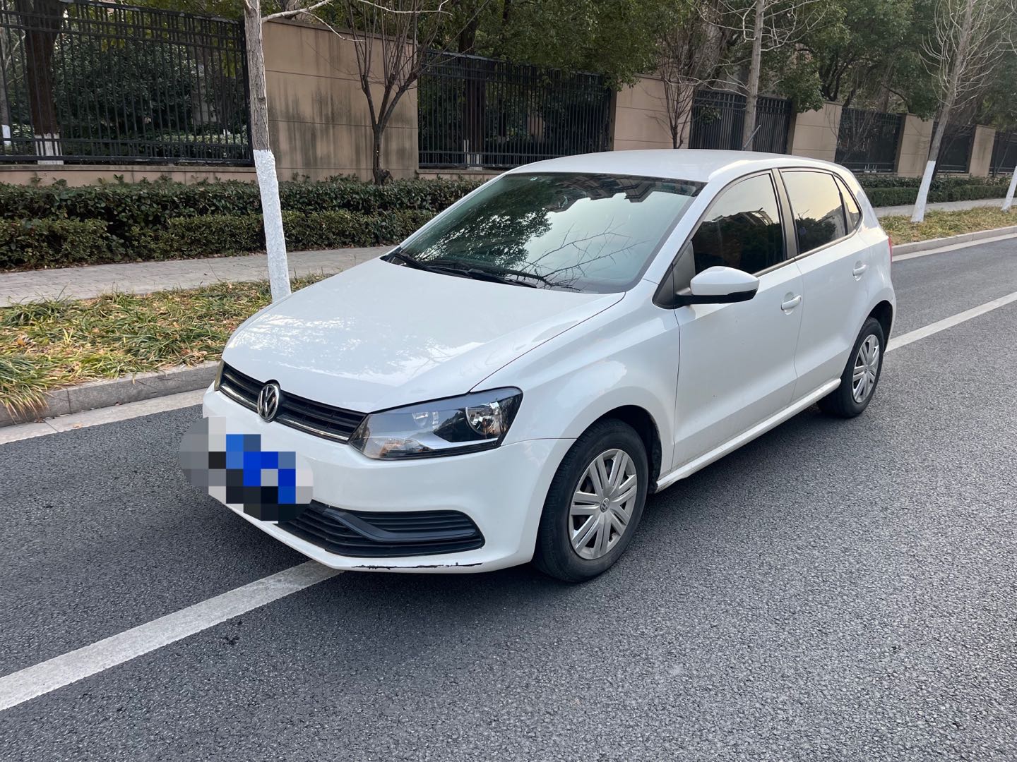 Volkswagen Polo 2019 car image #2