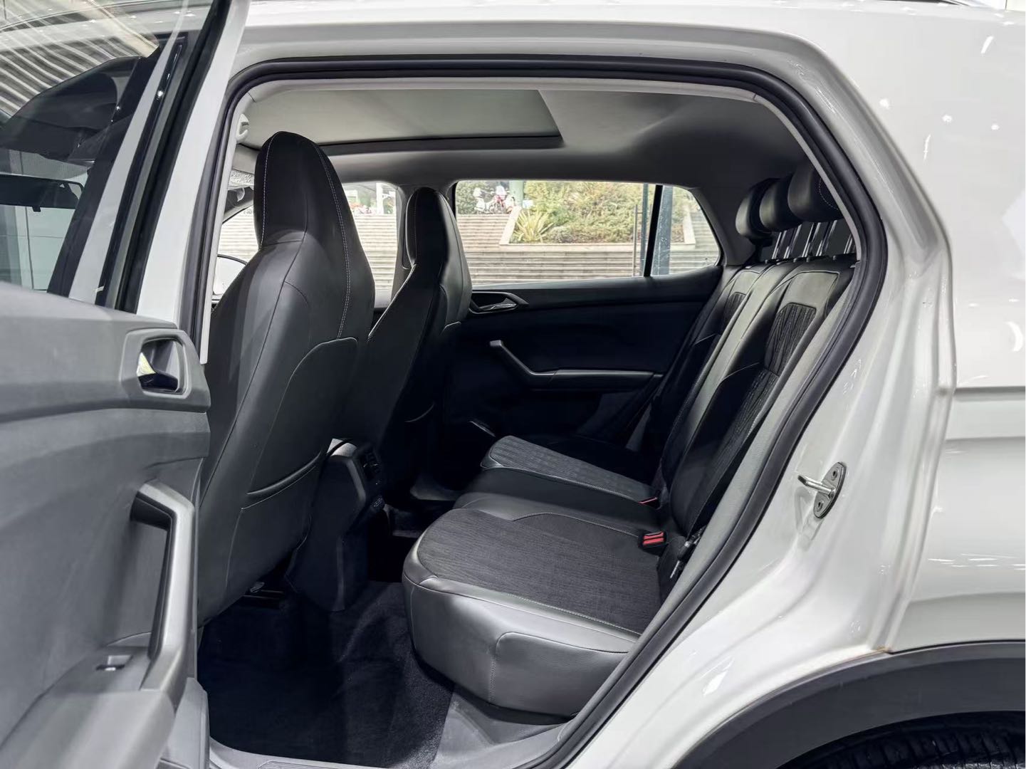 2019 #12 2019 car image #12