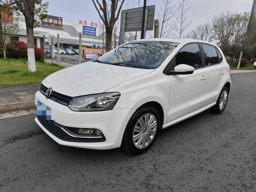 Volkswagen Polo 2018 car image #2