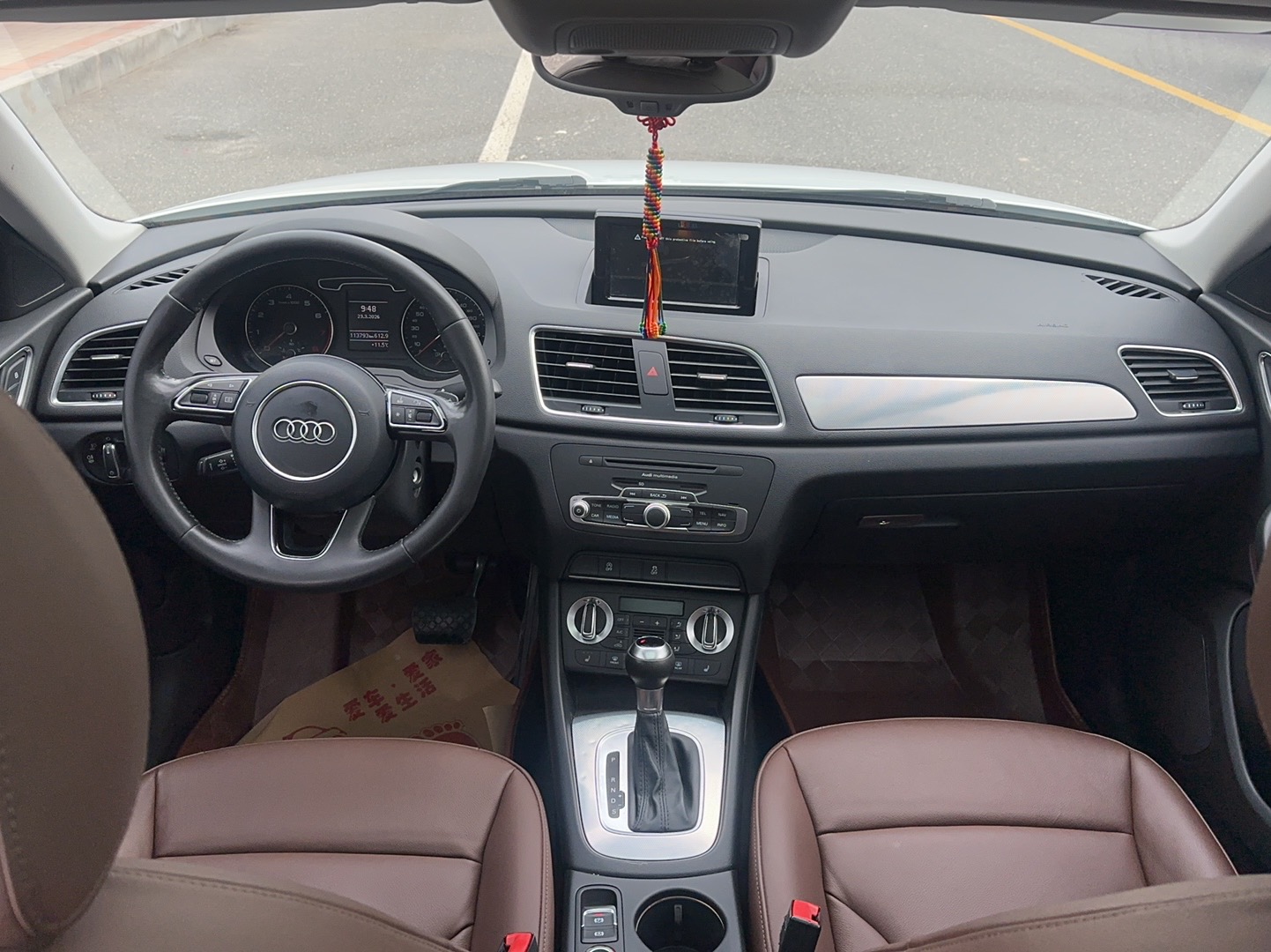 Audi Q3 2014 car image #9