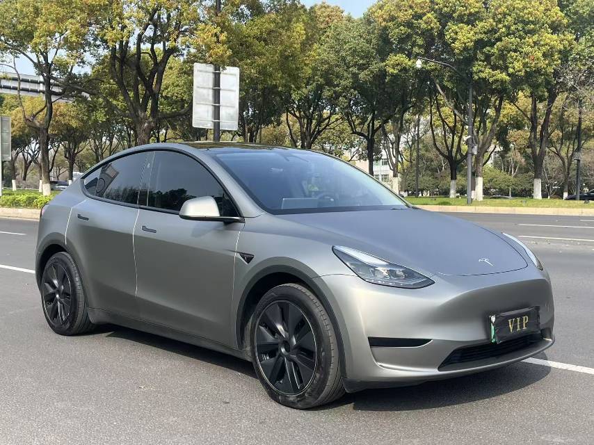 Tesla Model Y 2024 car image #5