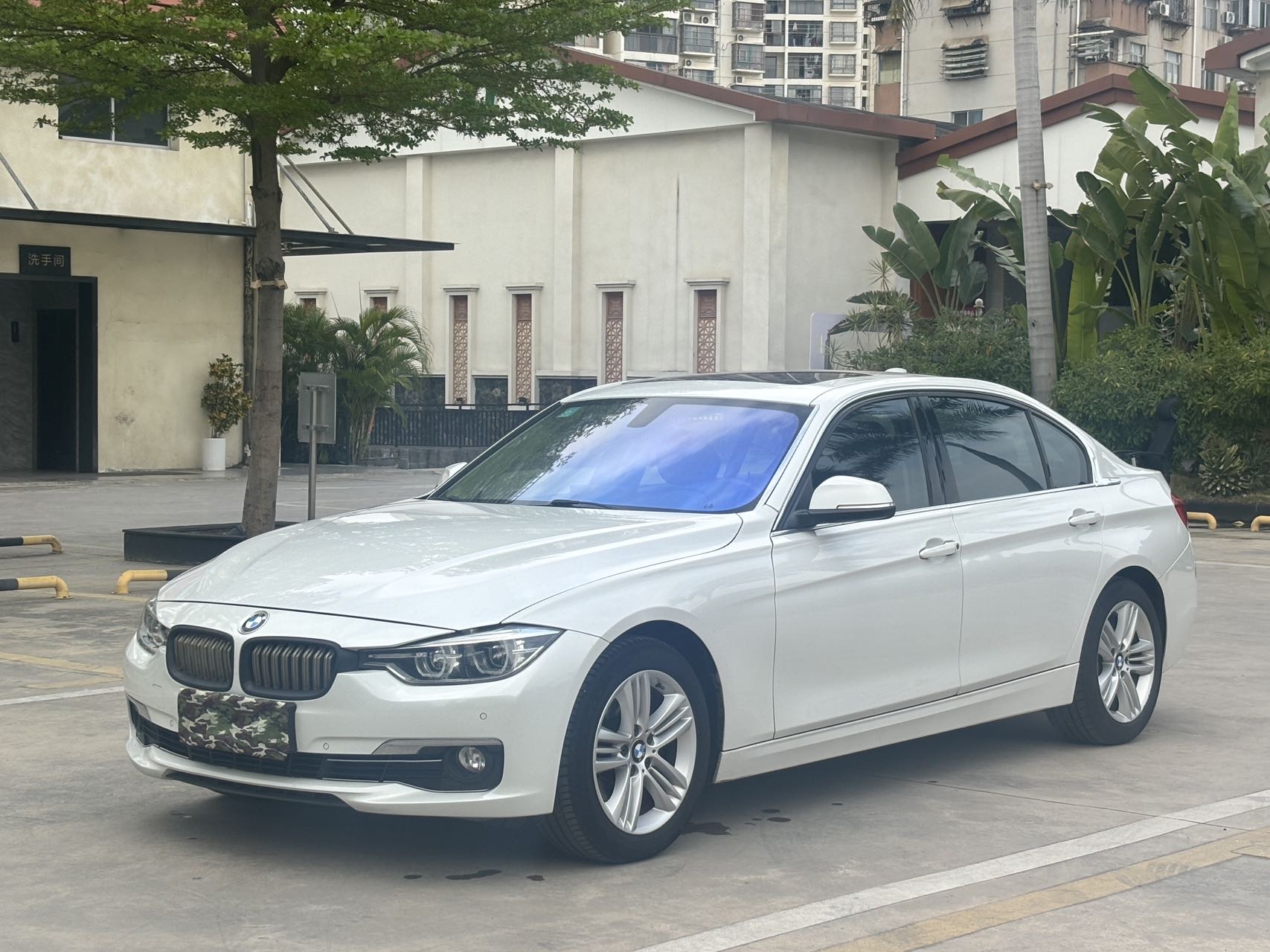 BMW 3 Series 2016 car image #2