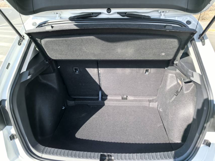 Volkswagen Tharu 2023 car image #17