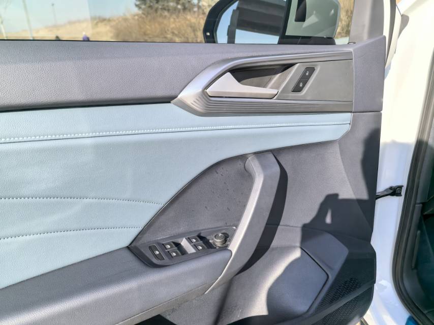 Volkswagen Tharu 2023 car image #12