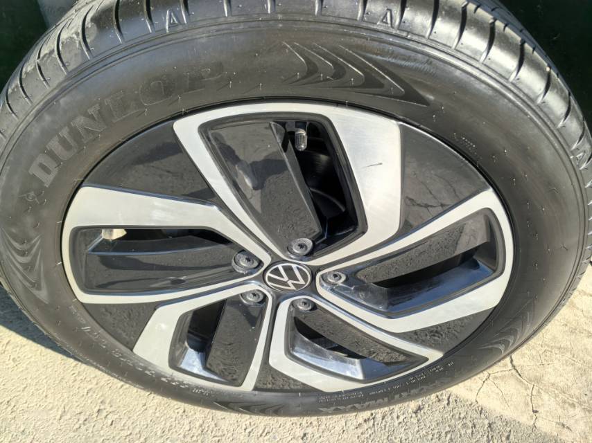 Volkswagen Tharu 2023 car image #18