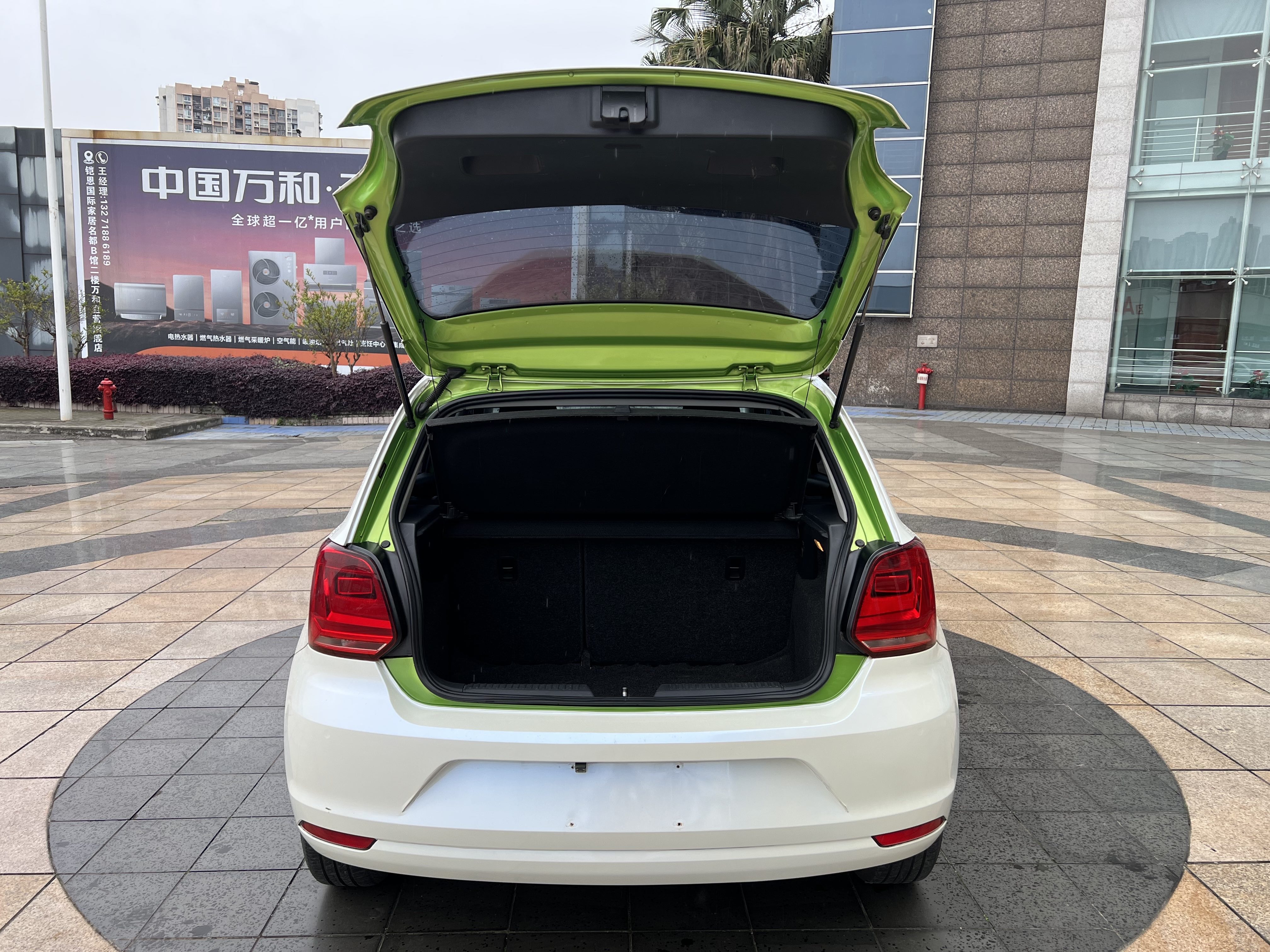 Volkswagen Polo 2015 car image #21