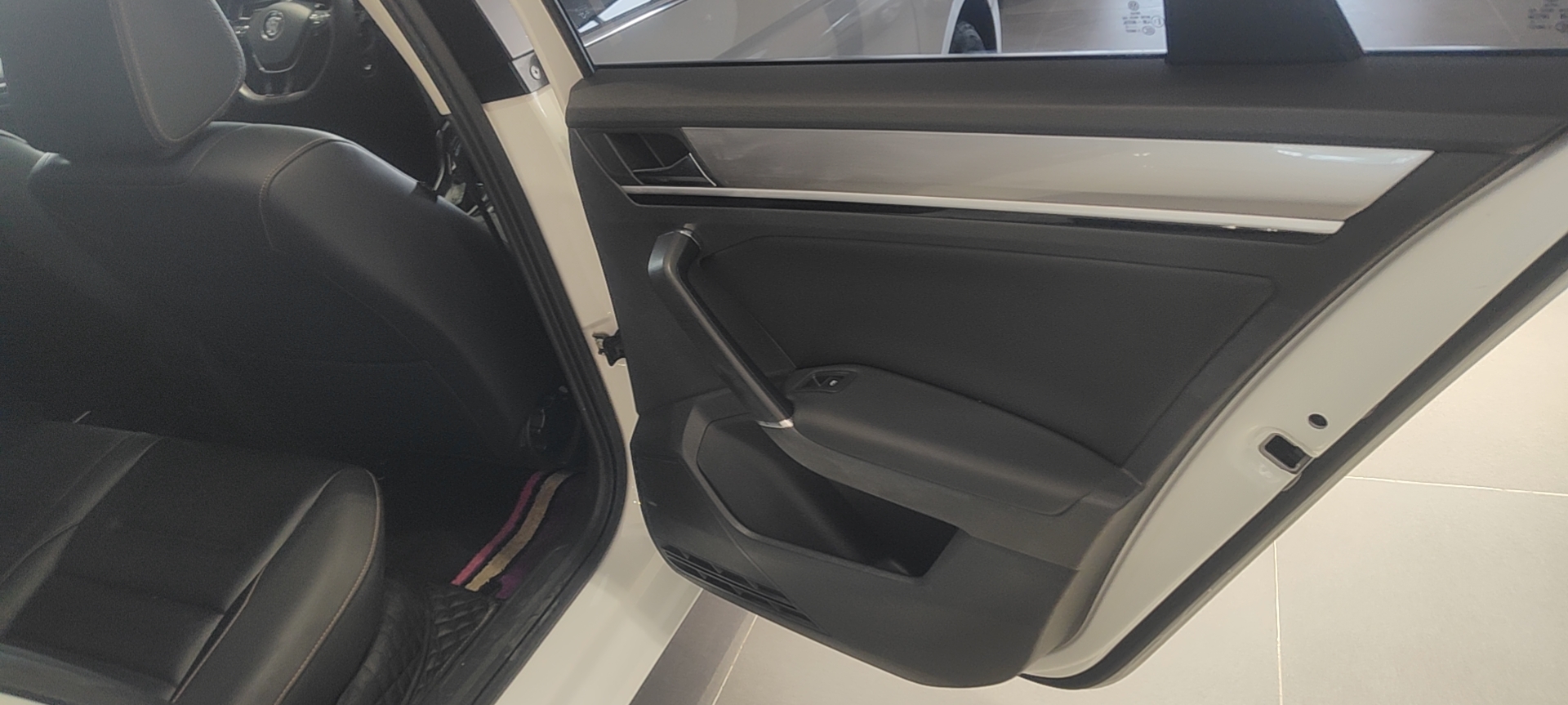 Volkswagen Bora 2018 car image #11