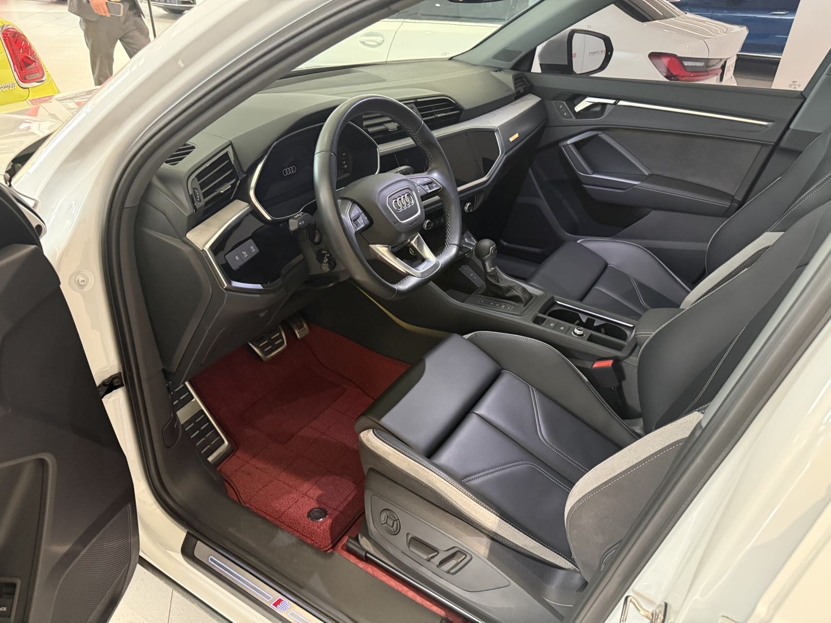 Audi Q3 2024 car image #7