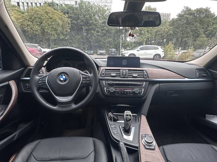 BMW 3 Series 2013 #6 BMW 3 Series 2013 car image #6