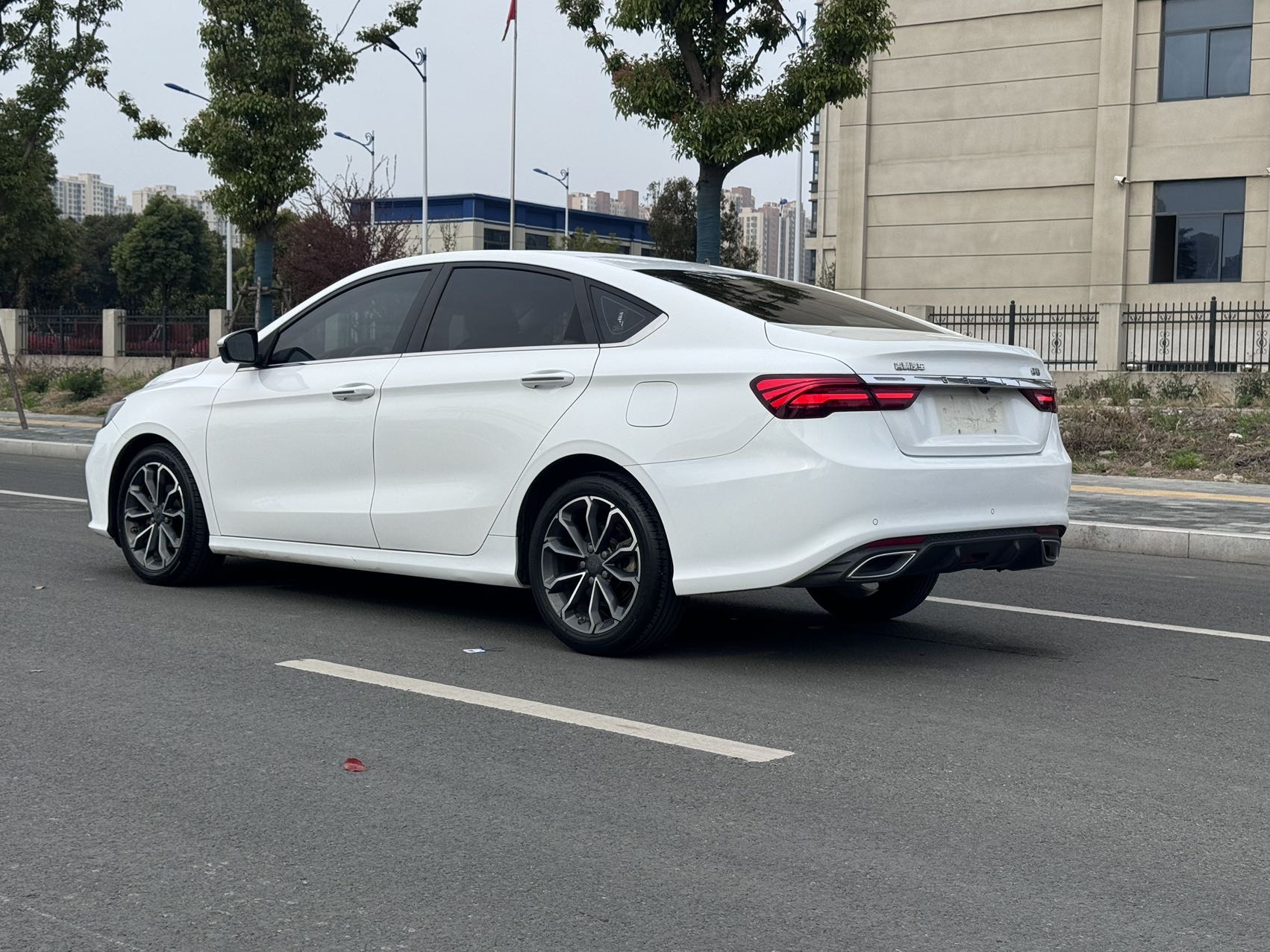 2022 immagine di auto #10