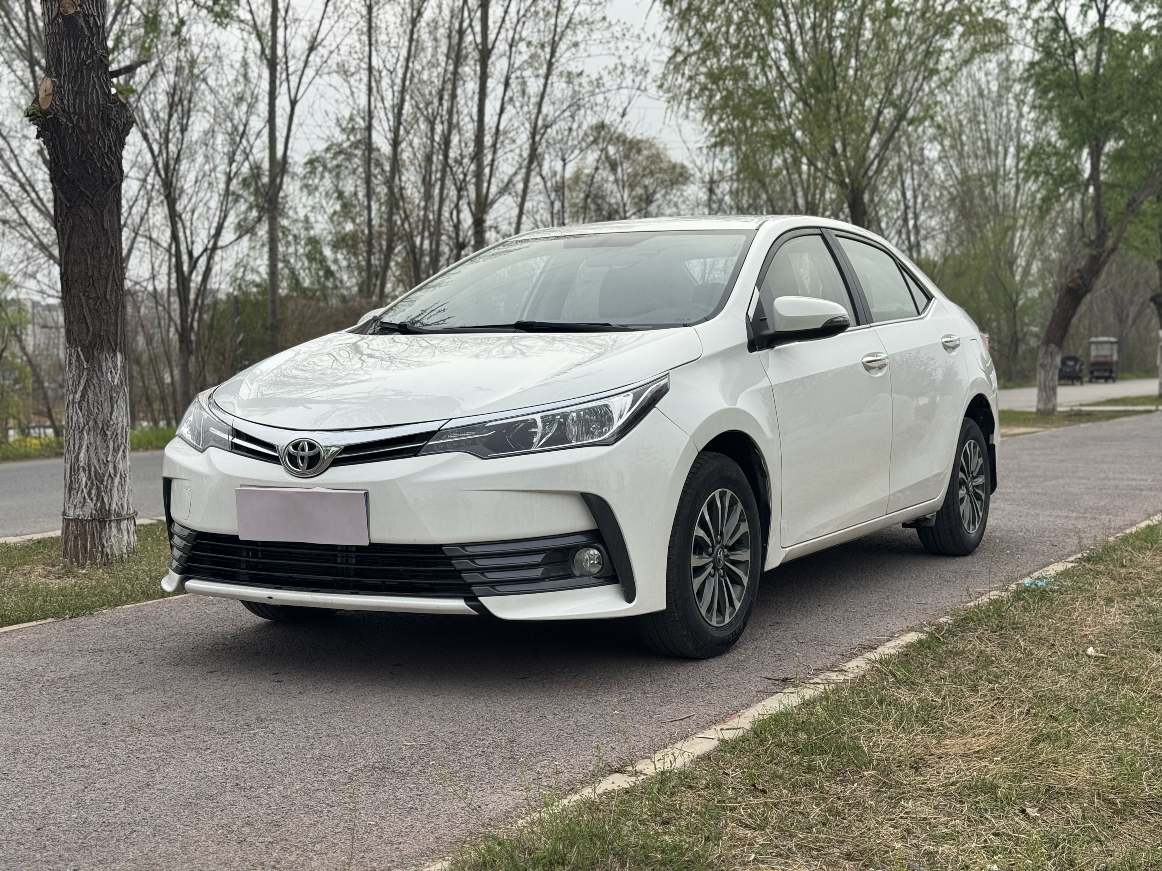 Toyota Corolla 2017 #2 Toyota Corolla 2017 car image #2