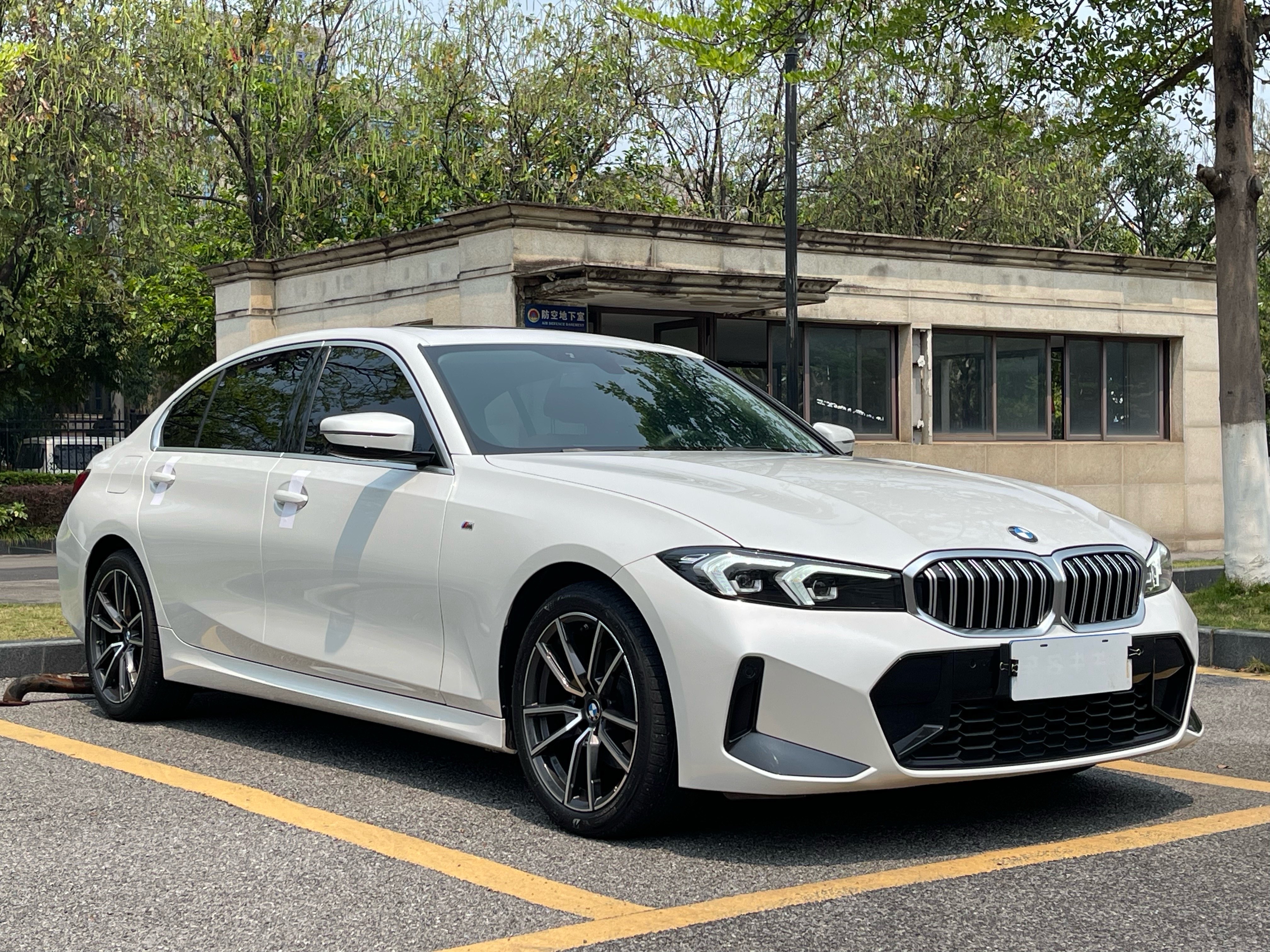 BMW 3 Series 2024 #5 BMW 3 Series 2024 car image #5