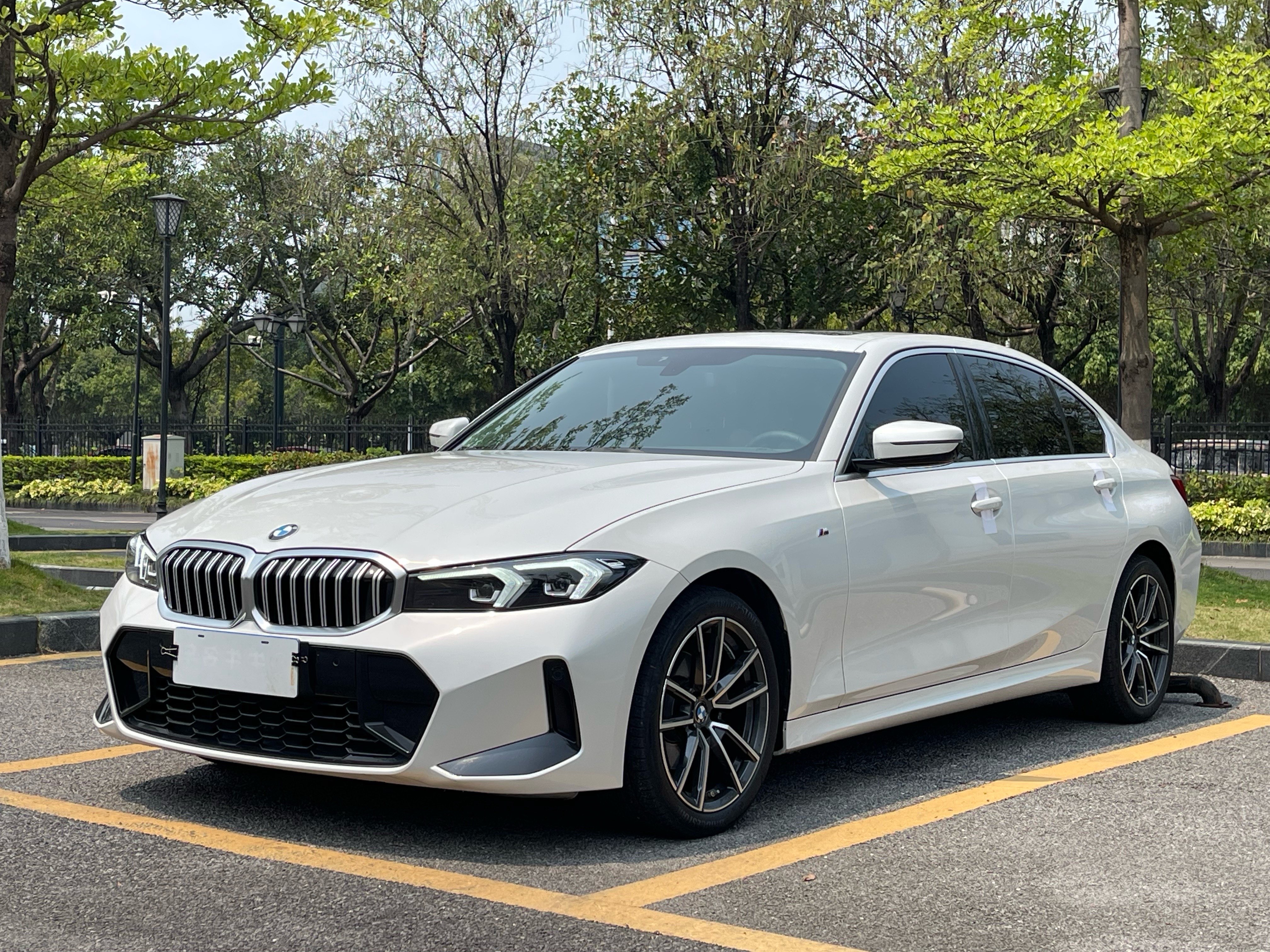BMW 3 Series 2024 #2 BMW 3 Series 2024 car image #2
