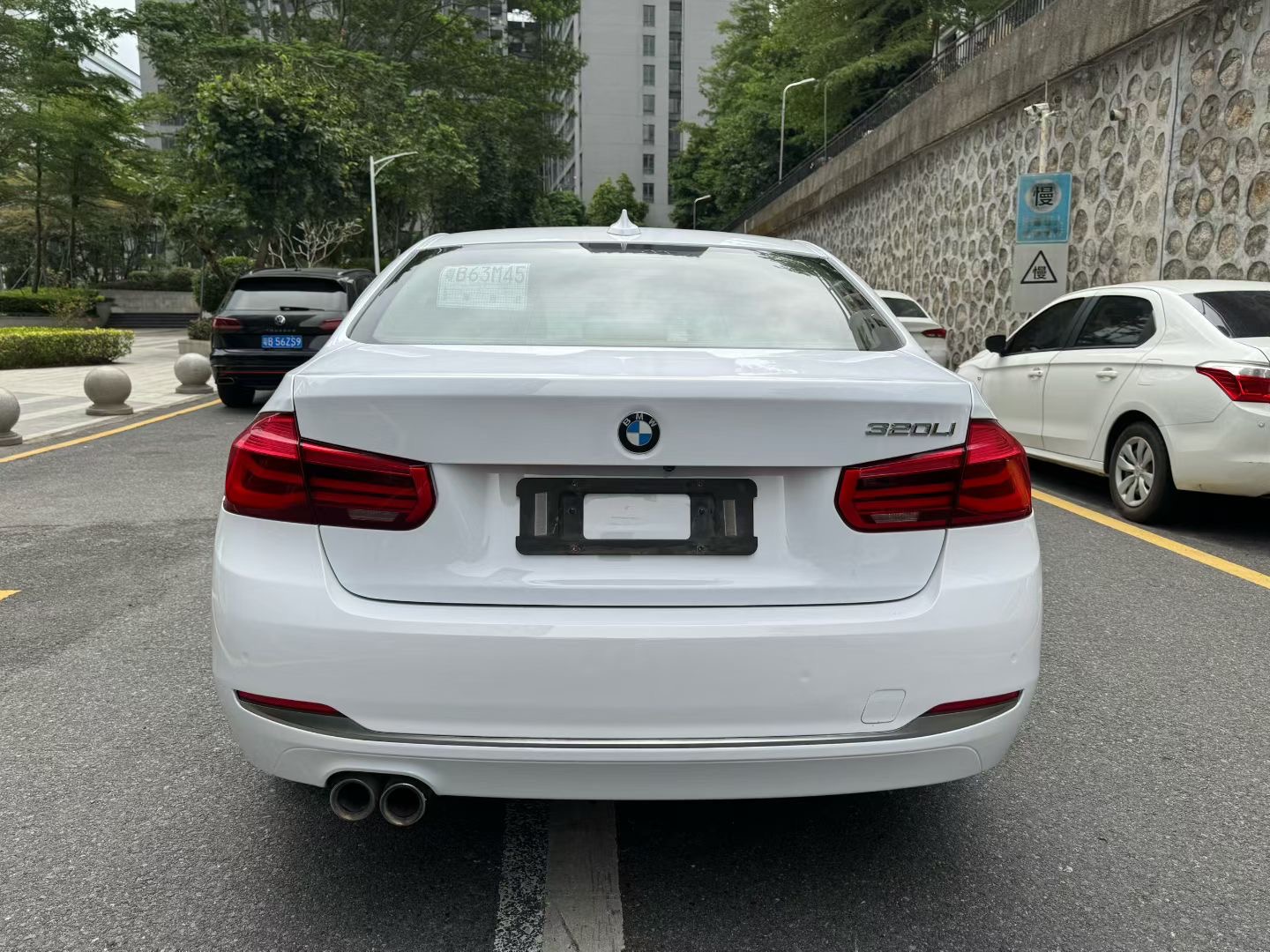 BMW 3 Series 2018 #9 BMW 3 Series 2018 car image #9