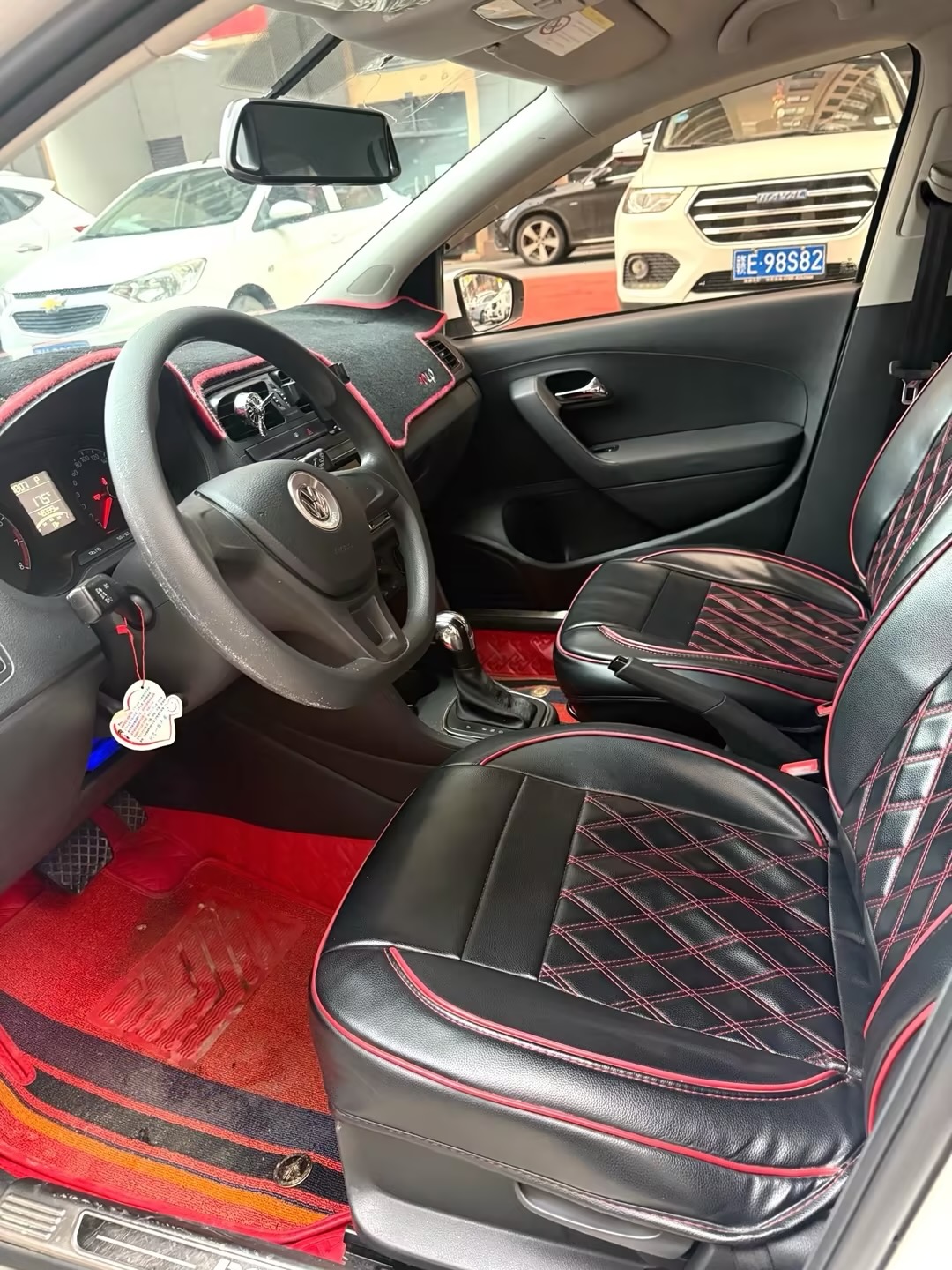 Volkswagen Polo 2017 #6 Volkswagen Polo 2017 car image #6