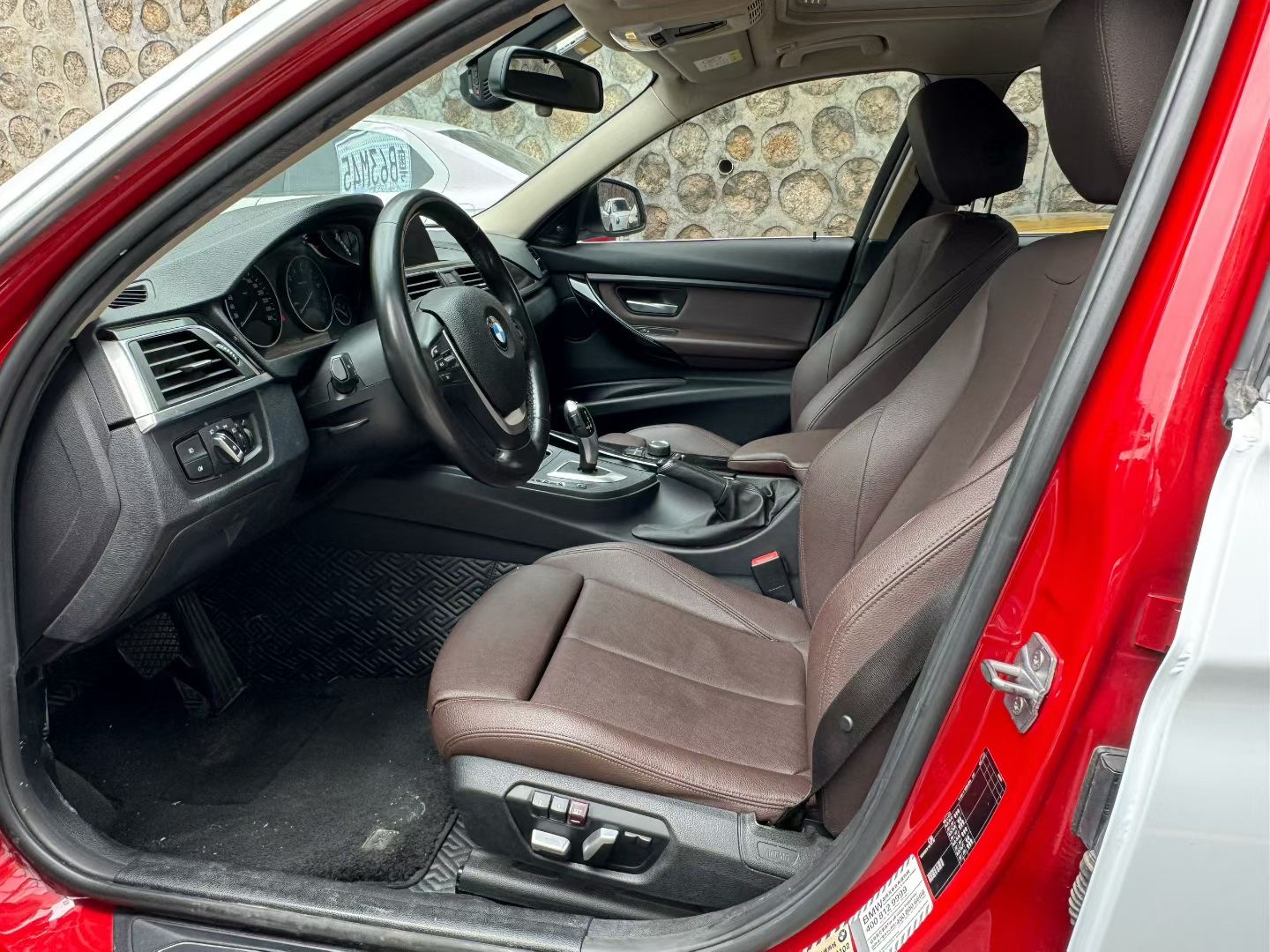 BMW 3 Series 2018 #8 BMW 3 Series 2018 car image #8