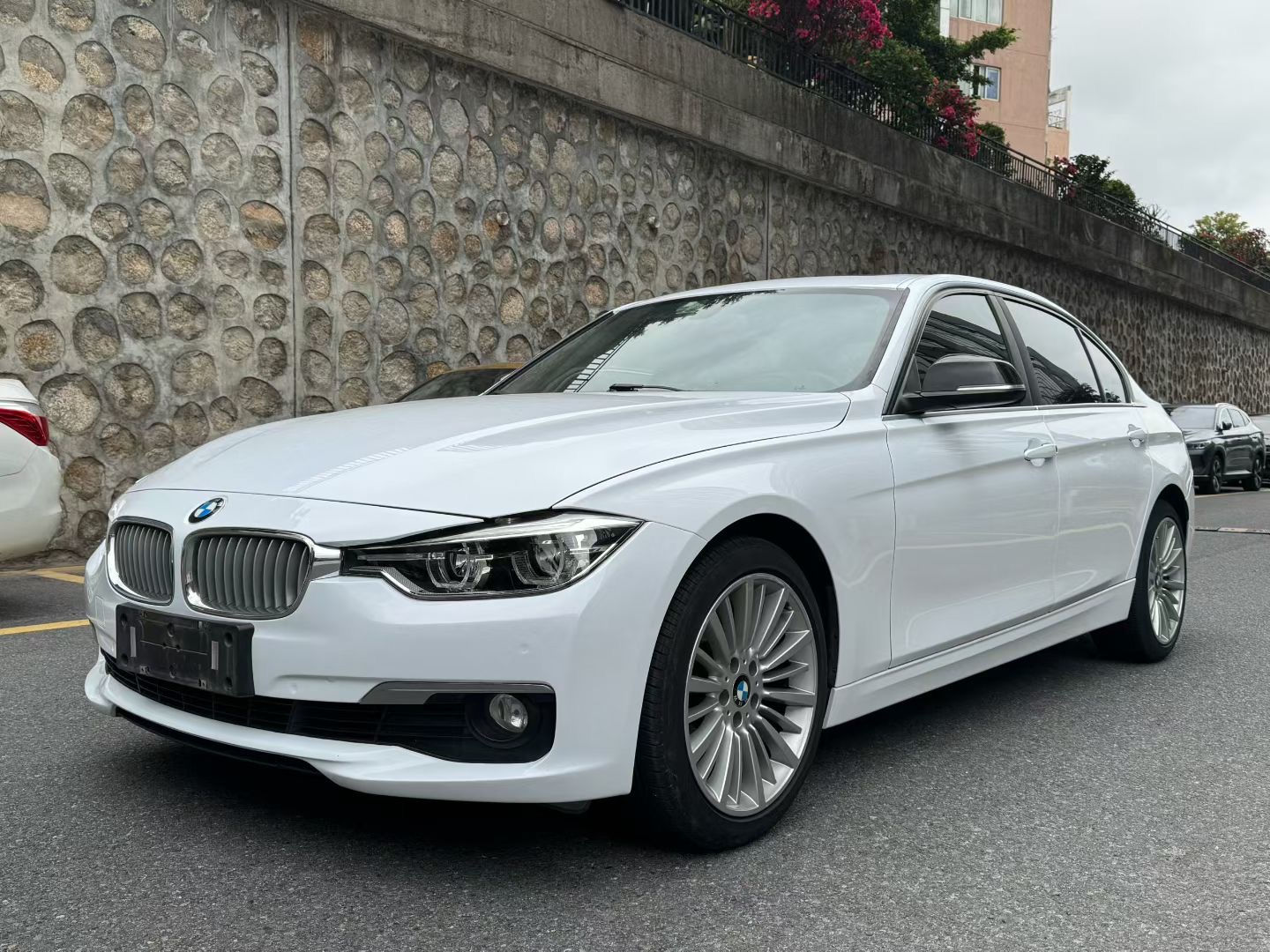 BMW 3 Series 2018 #2 BMW 3 Series 2018 car image #2