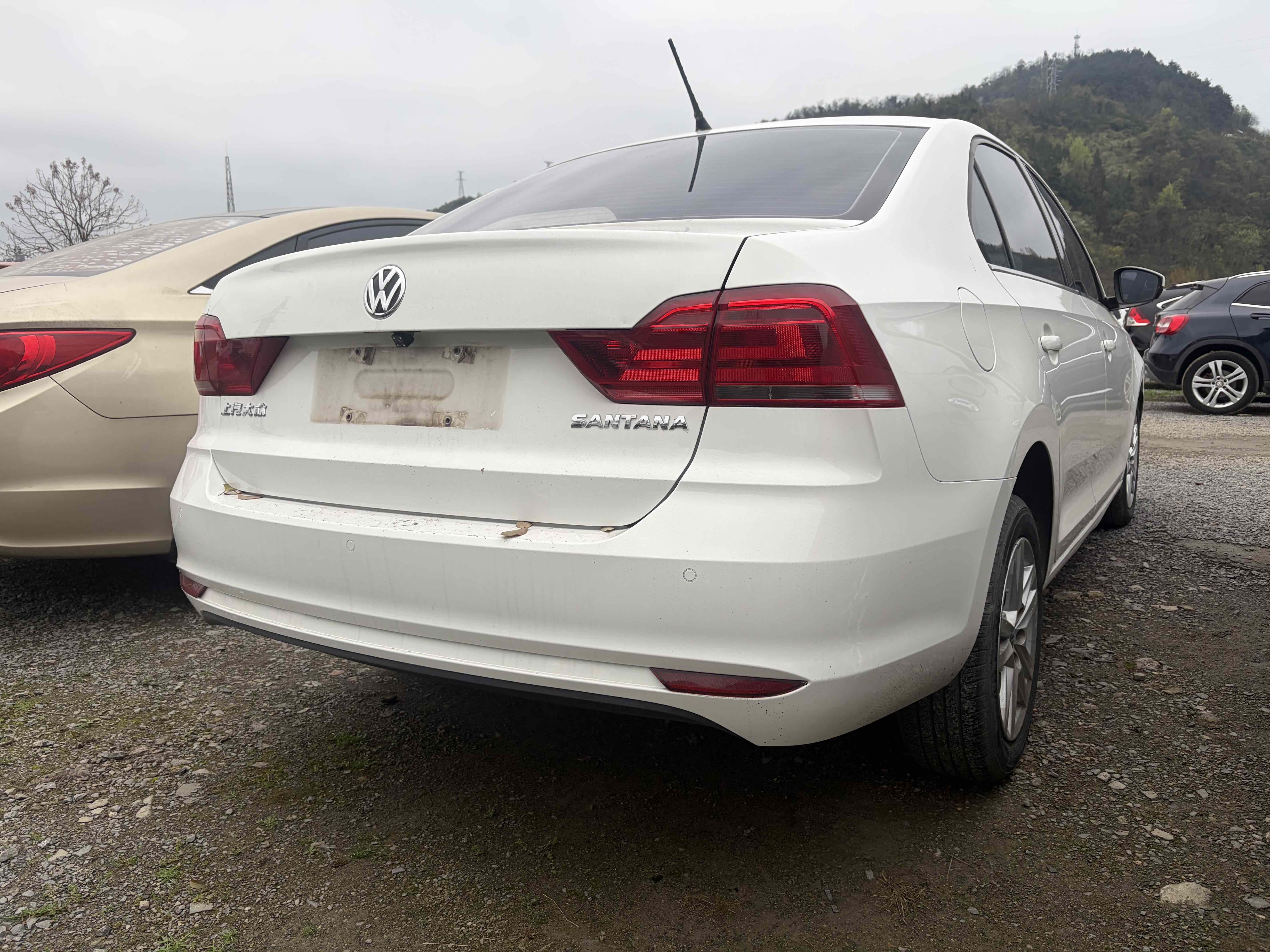 Volkswagen Santana 2018 car image #7