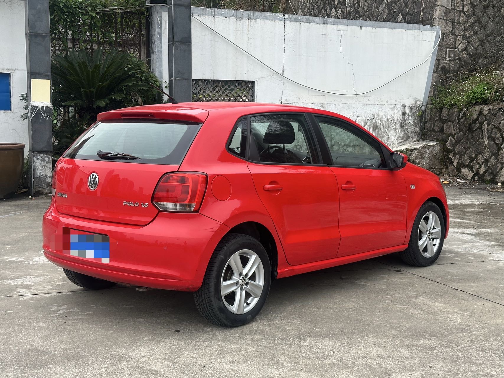 Volkswagen Polo 2012 car image #9