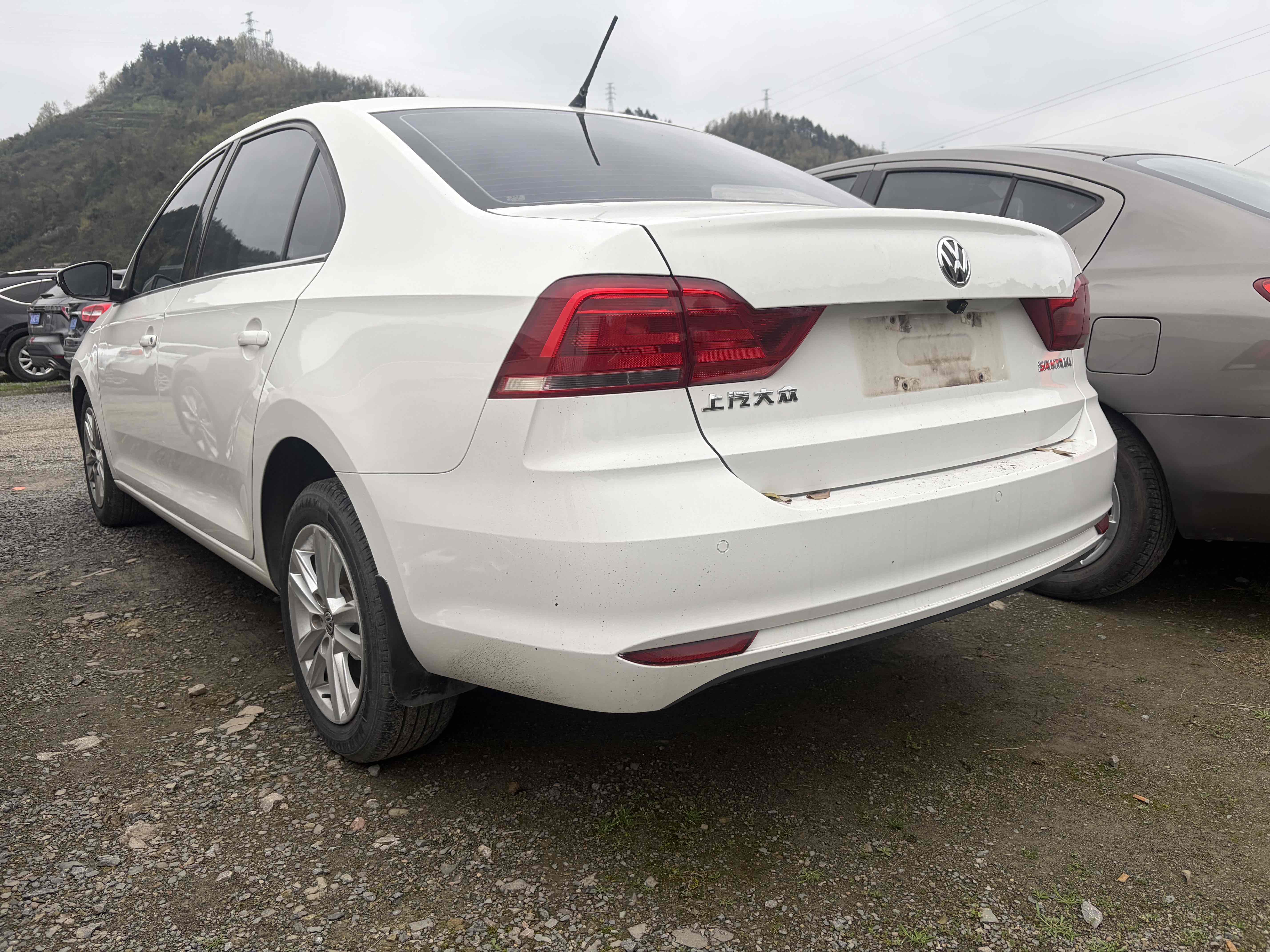 Volkswagen Santana 2018 car image #5