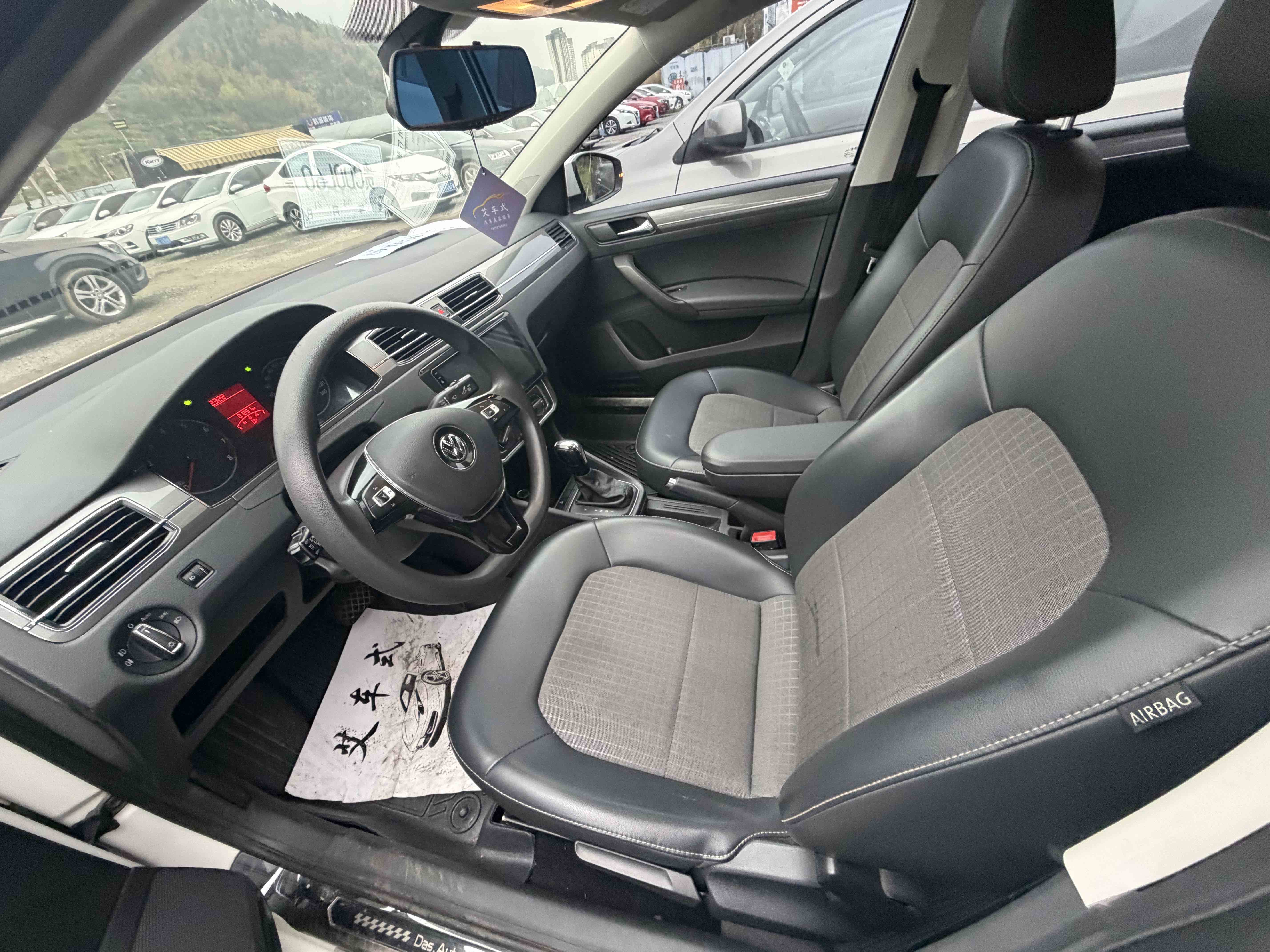 Volkswagen Santana 2018 car image #10