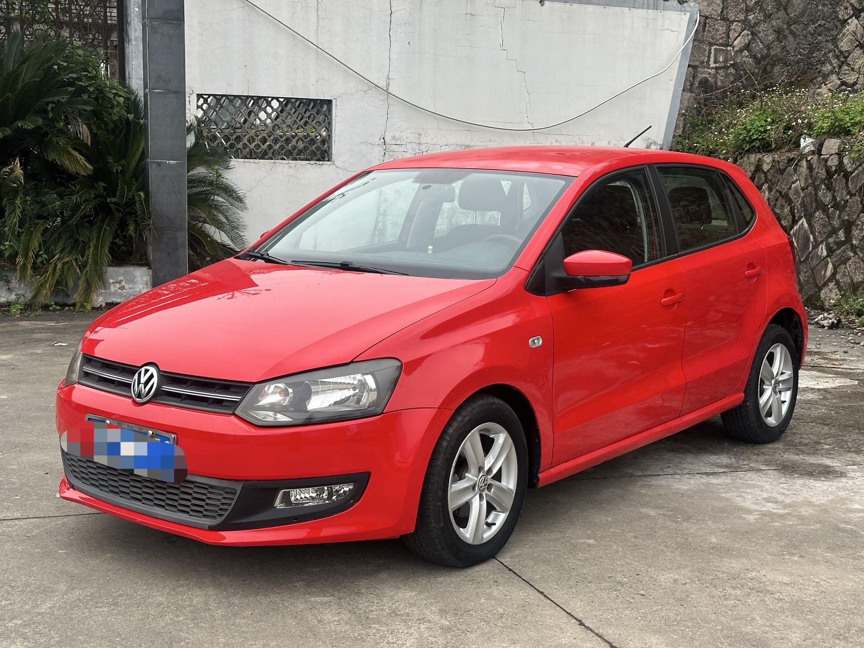 Volkswagen Polo 2012 car image #2
