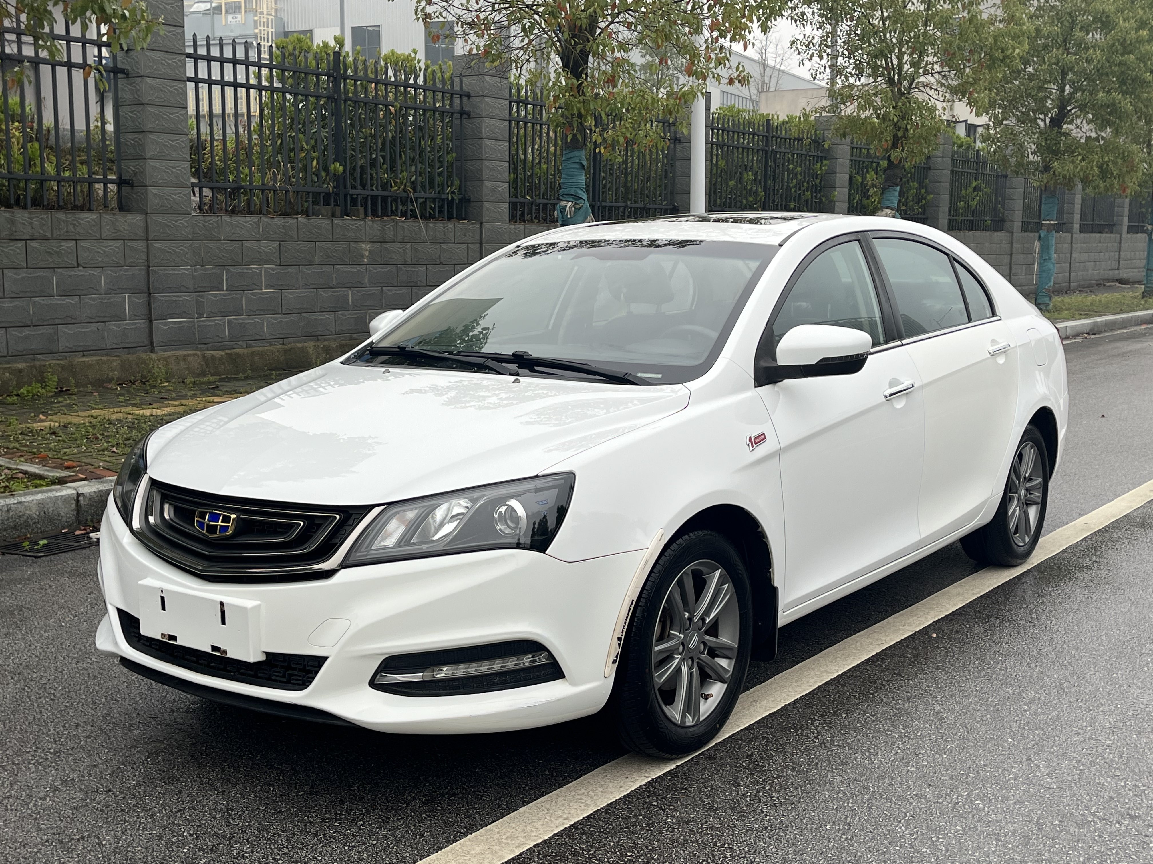 GEELY Emgrand 2017 #2 GEELY Emgrand 2017 car image #2