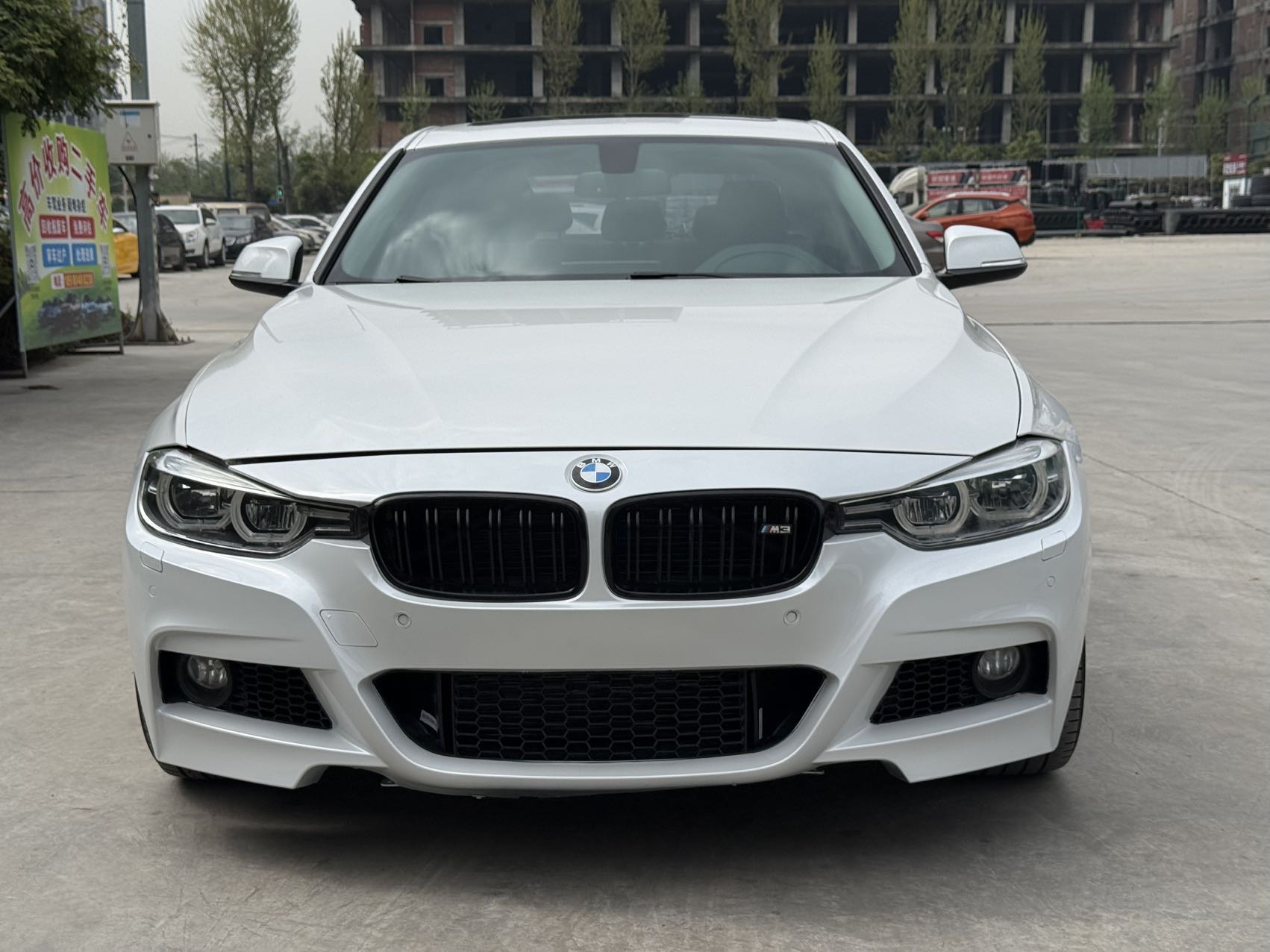BMW 3 Series 2019 car image #8