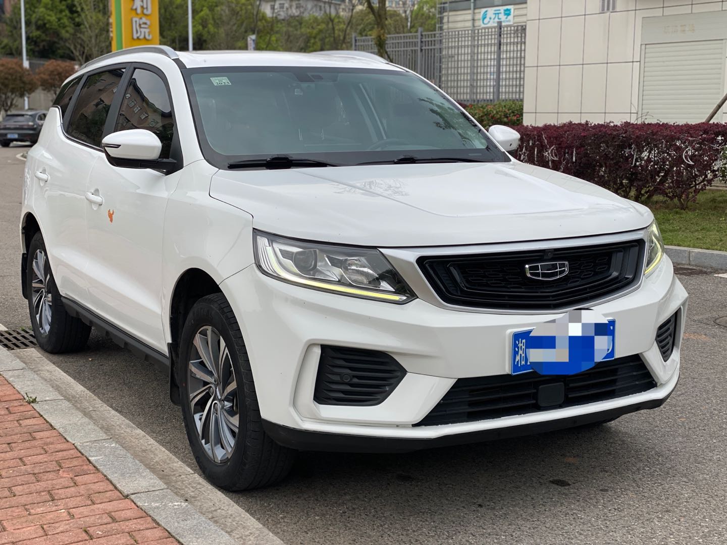 GEELY Vision X6 2000 car image #5