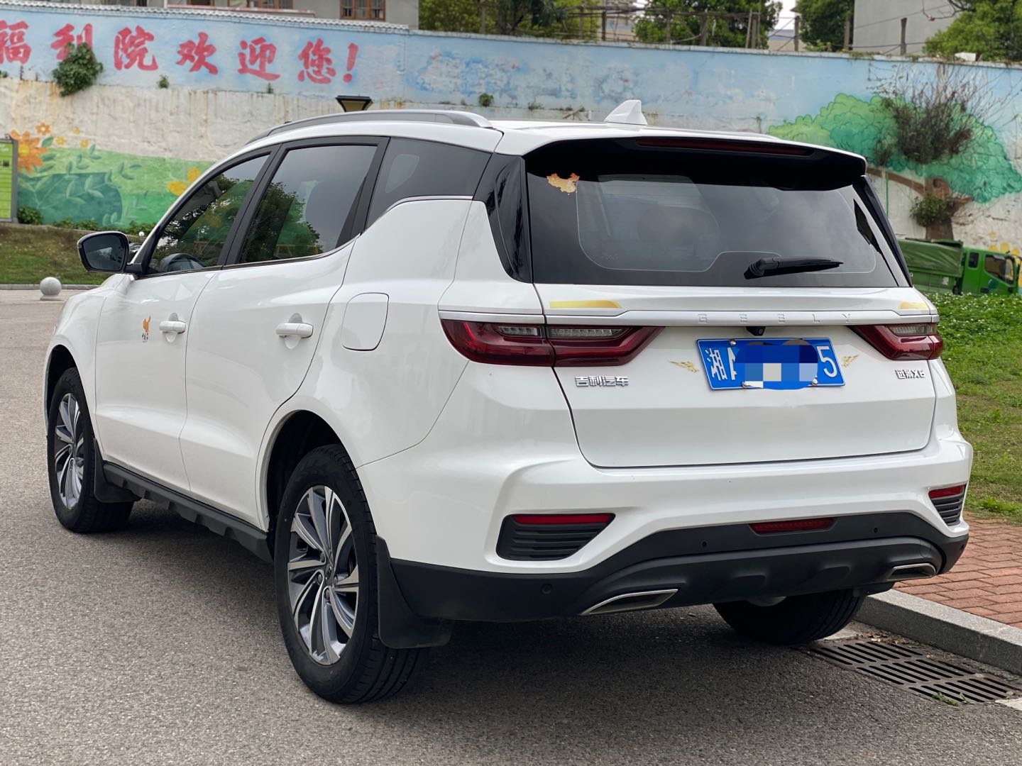 GEELY Vision X6 2000 car image #6