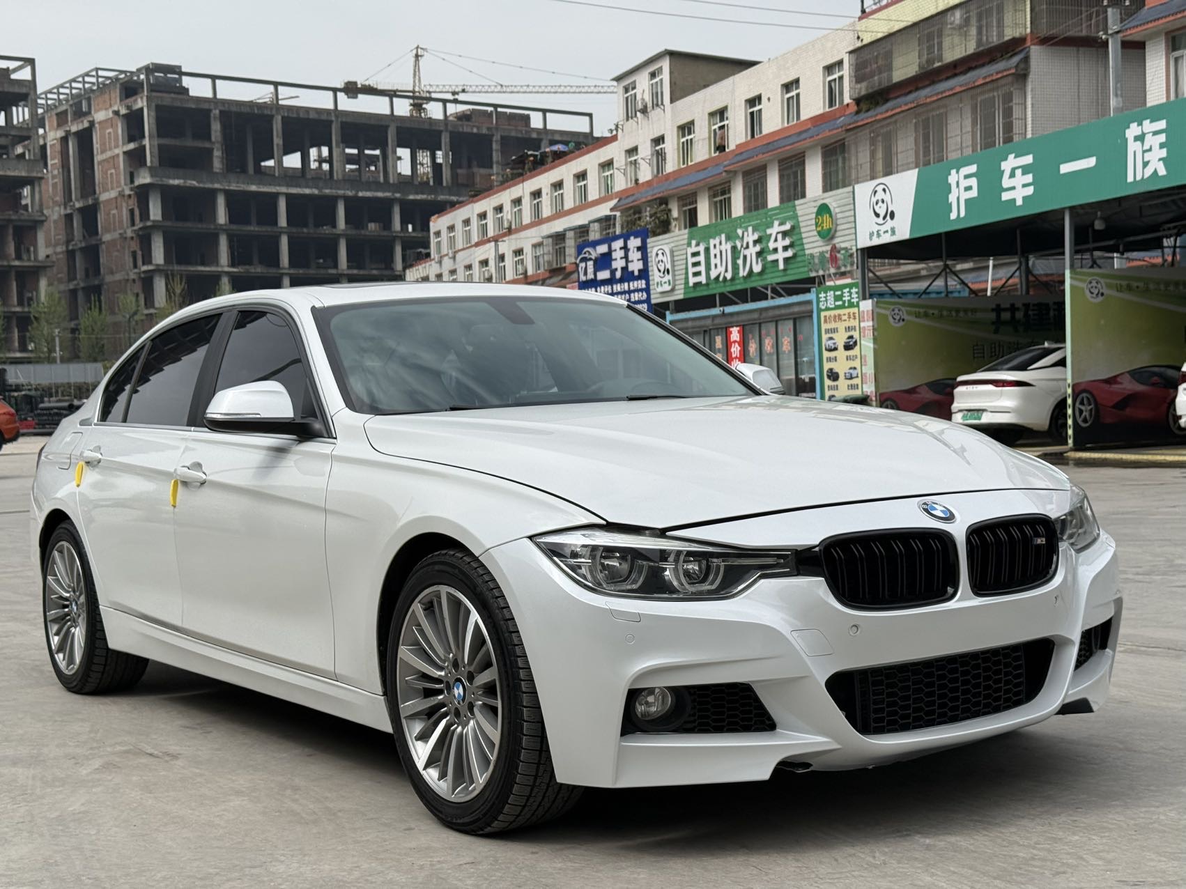 BMW 3 Series 2019 car image #4