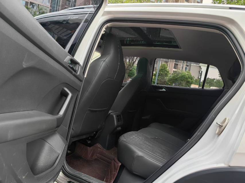 Volkswagen T-Cross 2020 #7 Volkswagen T-Cross 2020 car image #7