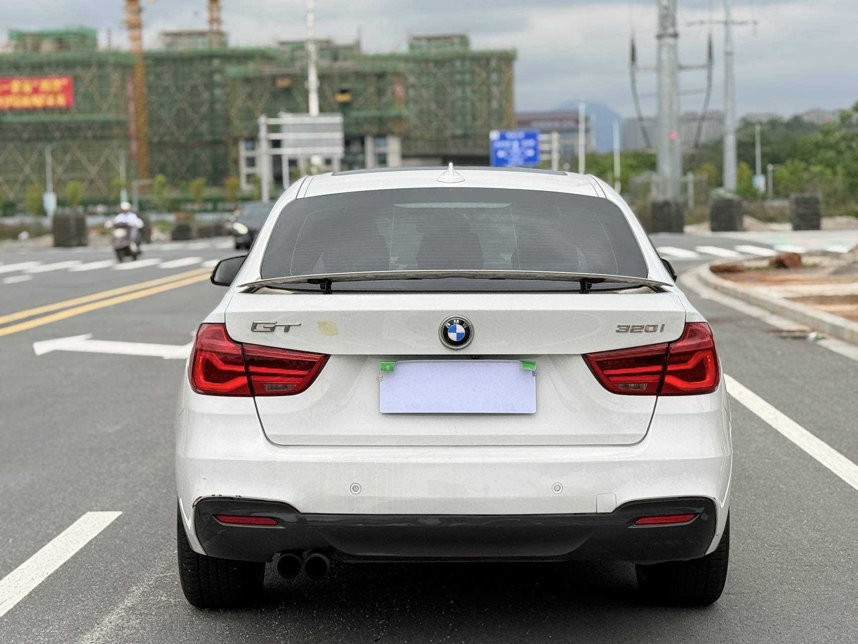 BMW 3 Series GT 2018 #10 BMW 3 Series GT 2018 car image #10